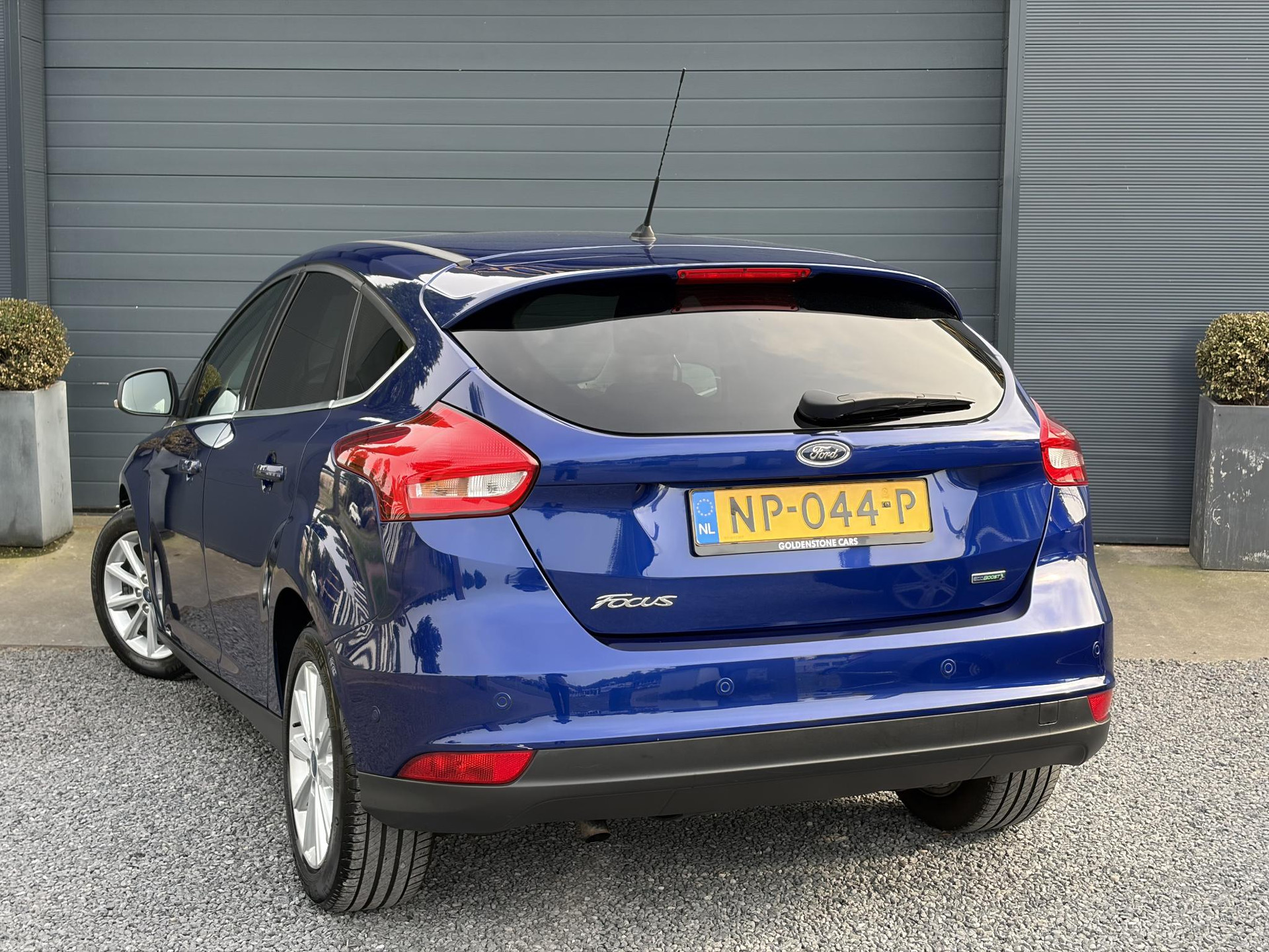Ford Focus 1.0 Titanium 2e Eigenaar,Dealer Onderhouden,Navi,Pdc V+A,125pk,Clima,Cruise,6 Bak,Lm velgen,Net beurt gehad,Apk tot 04-2027