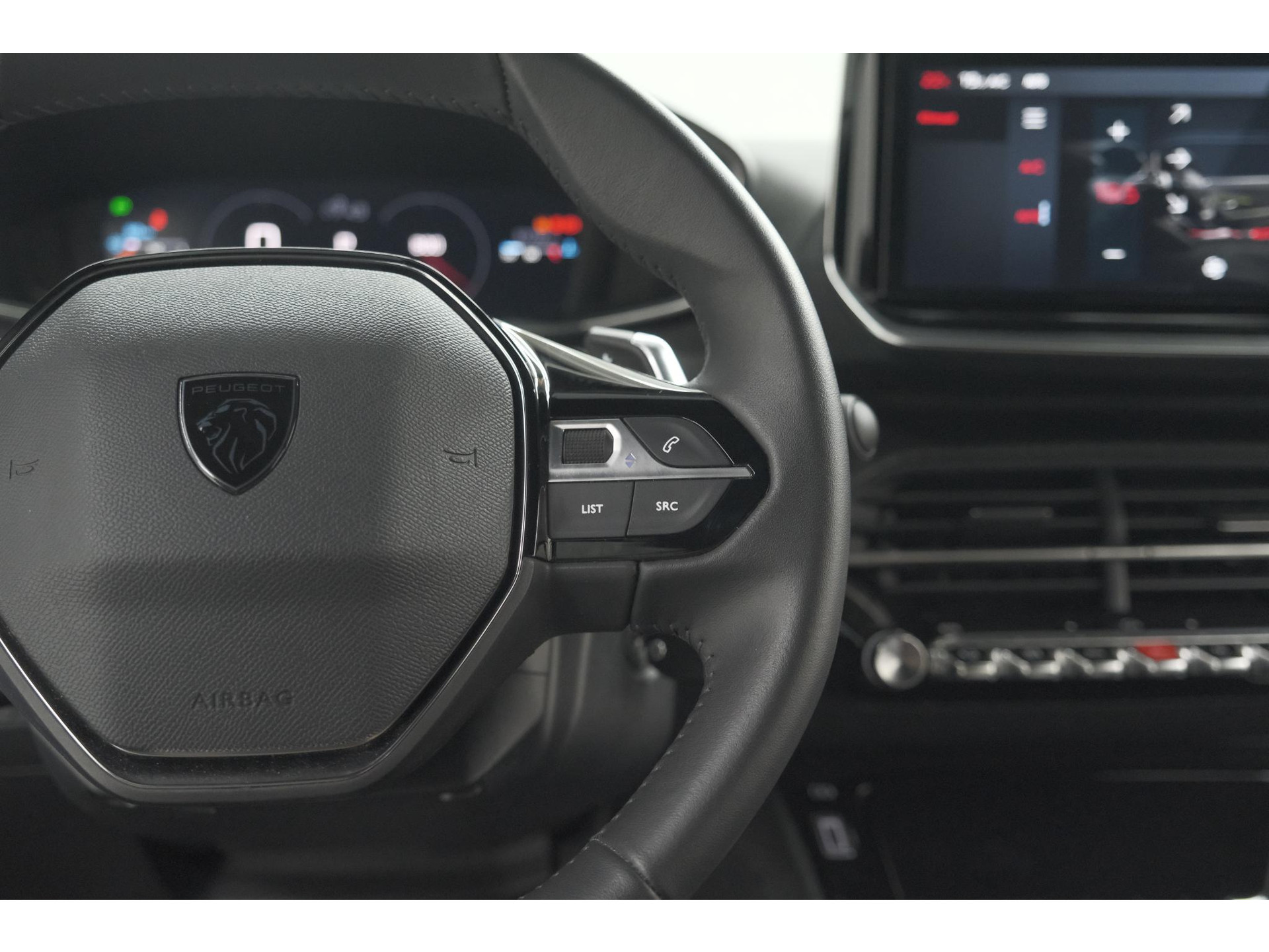 Peugeot 2008 PureTech 130 EAT8 Blue Lease Allure | Camera | Navigatie | Parkeersensoren | Apple Carplay