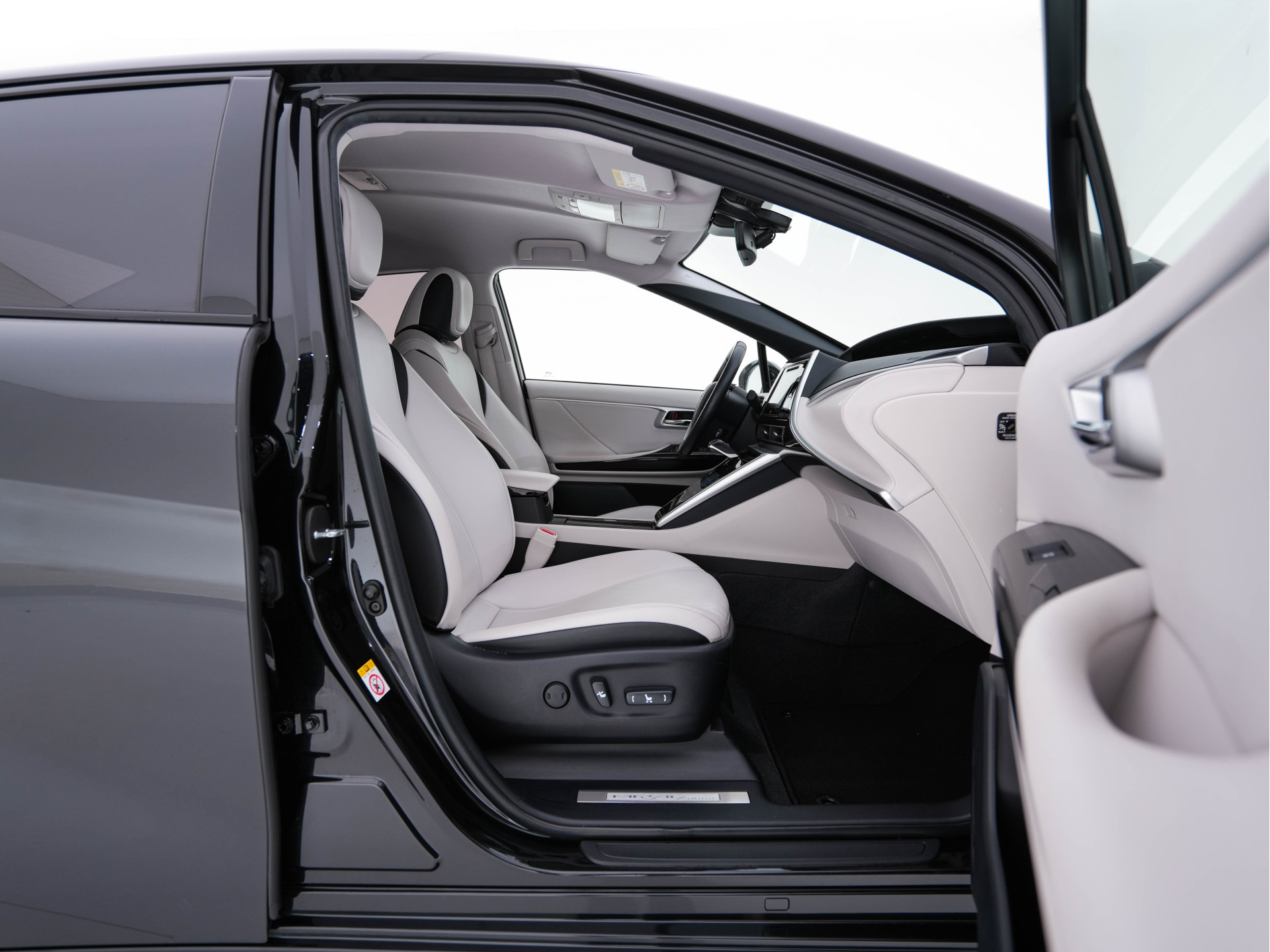 Toyota Mirai FCV Executive [ HYDROGEN ] (INCL-BTW) Aut. *LEATHER | FULL-LED | JBL-SOUND | CAMERA | KEYLESS | MEMORY-PACK | ADAPTIVE-CRUISE | BLIND-SPOT |  DAB | NAVI-FULLMAP | DIGICOCKPIT | COMFORTSEATS | LANE-ASSIST | ...