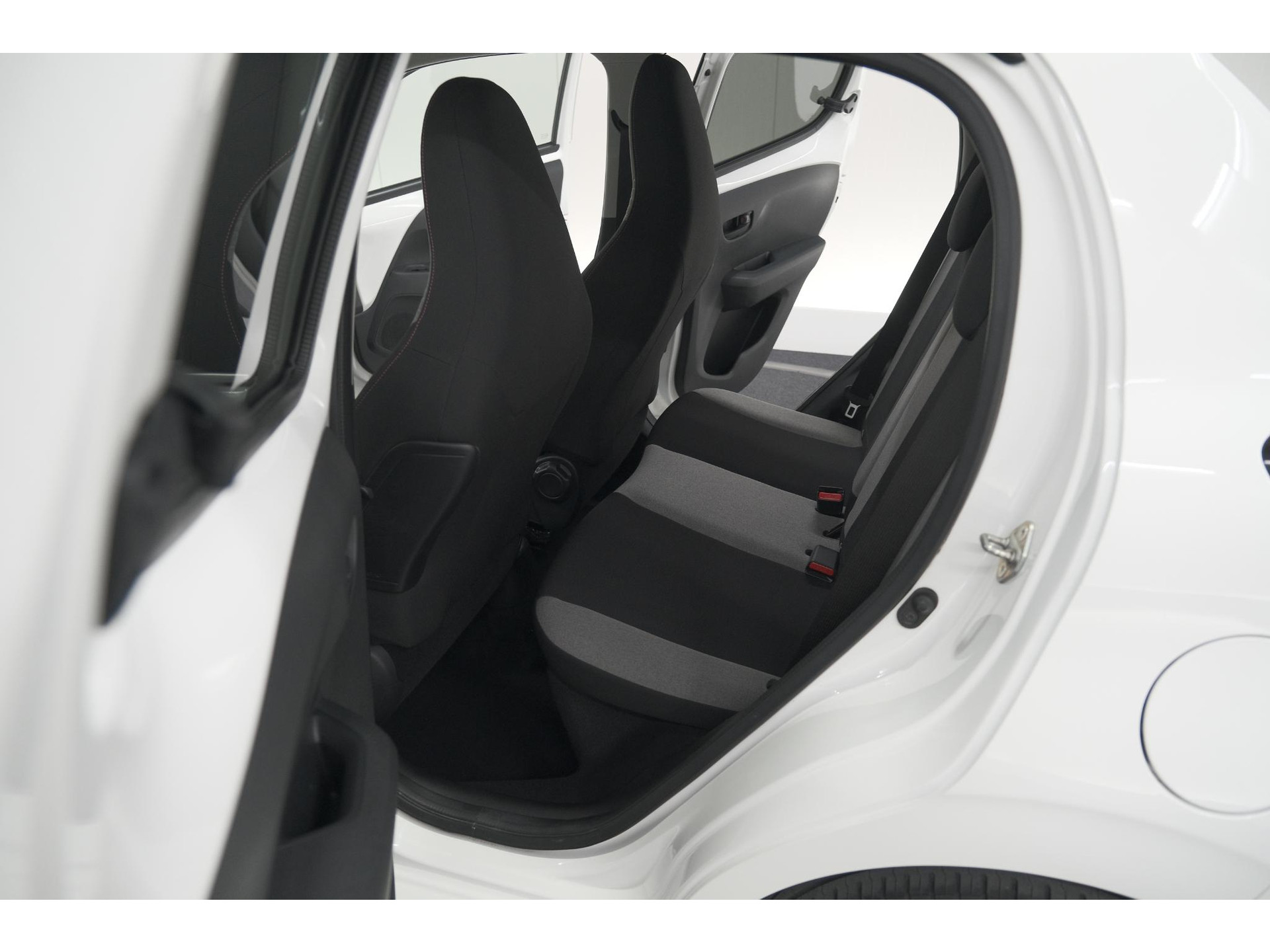 Citroen C1 1.0 VTi Feel | Bluetooth | Airco | Privacy Glas | 5 Deurs