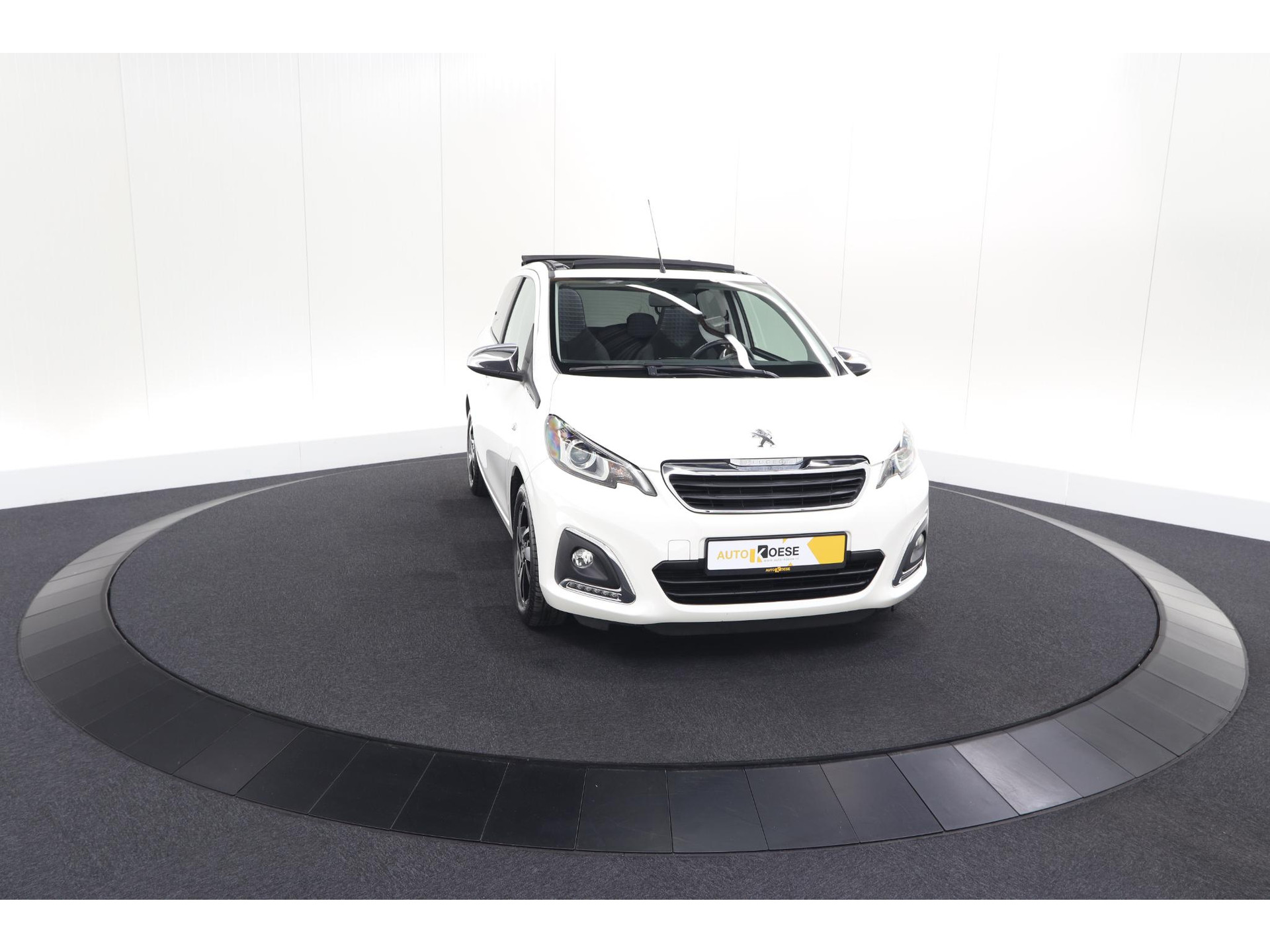 Peugeot 108 1.0 e-VTi Allure TOP! | Elektrisch Vouwdak | Camera | Navigatie | Climate Control