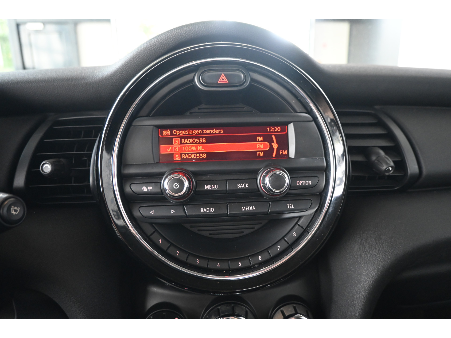 MINI 3-Deurs 1.2 One Business Airco Cruise Lichtmetaal PDC Stoelverwarming Rijklaarprijs! Inruil Mogelijk!