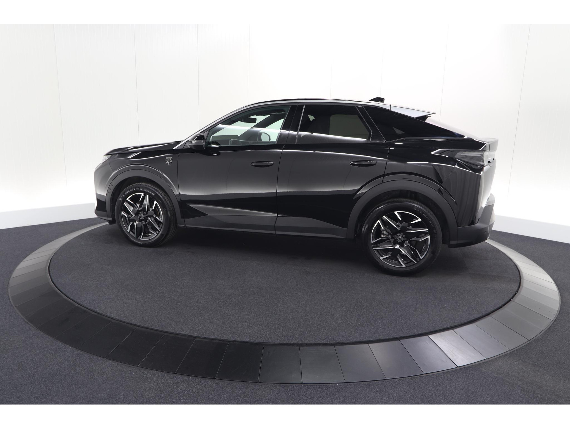 Peugeot 3008 1.2 Hybrid 145 GT | Adaptieve Cruise Control | Elektrische Kofferklep | Alcantara Stoelen | Camera