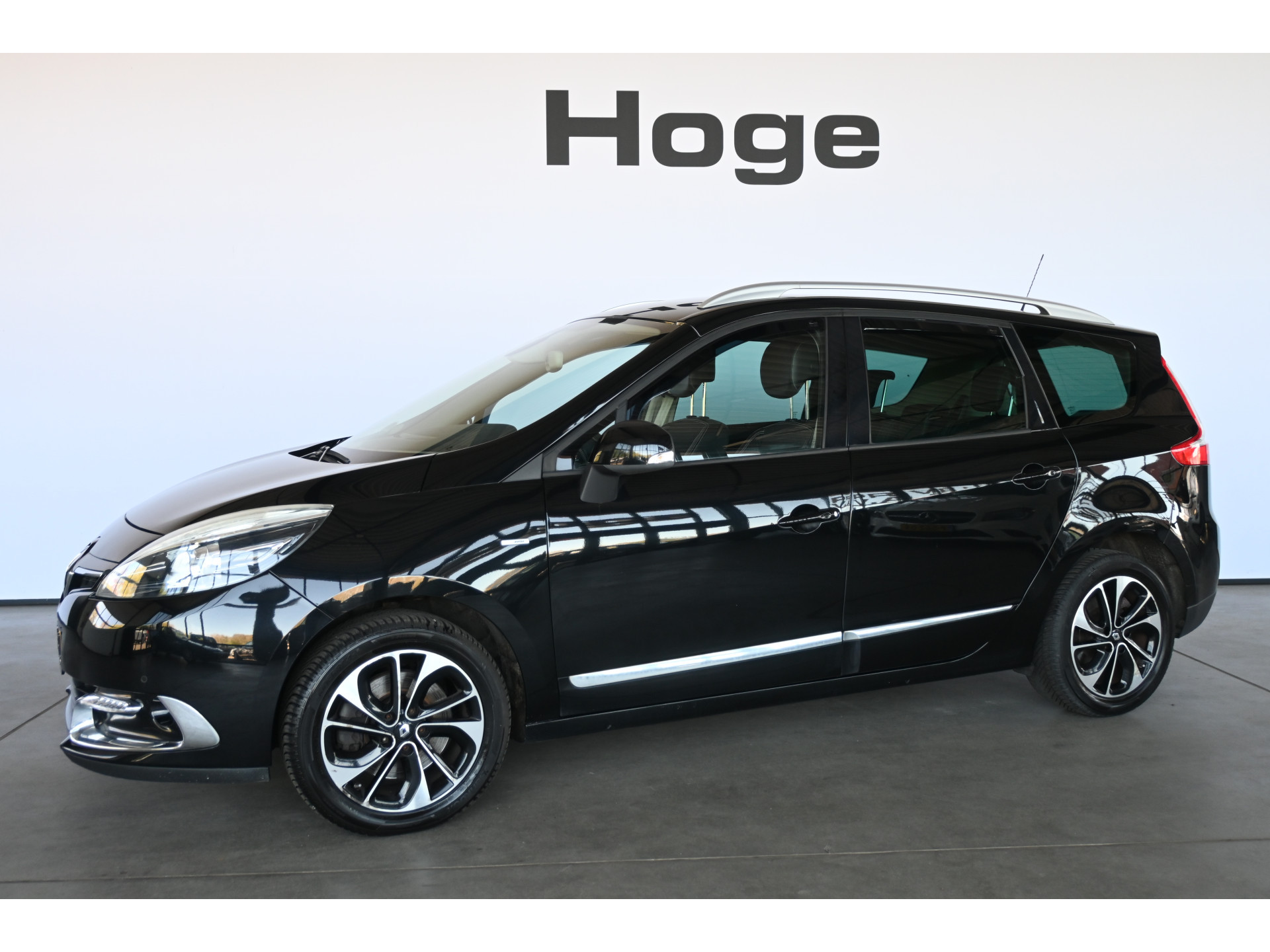 Renault Grand Scenic 1.5 dCi Bose Automaat Clima Navigatie Cruise Control Rijlaarprijs! Inruil Mogelijk!