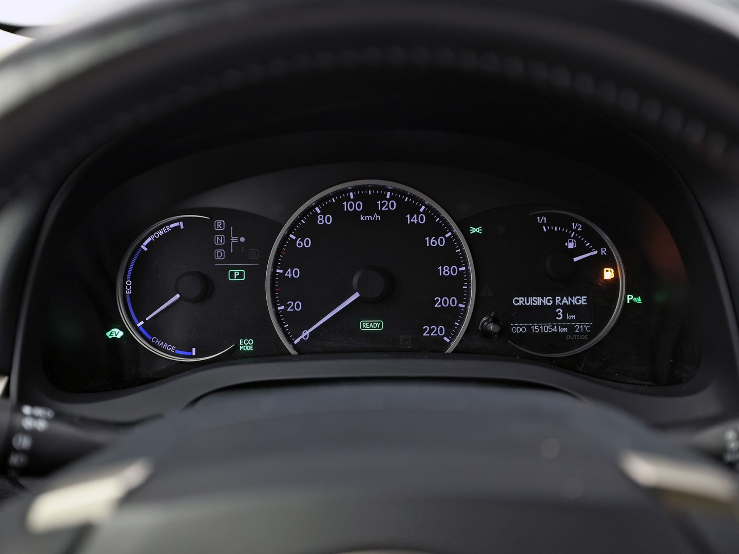Lexus CT 200h Business Launch Edition Automaat (NAVIGATIE, CAMERA, ALCANTARA, SPORTSTOELEN, KEYLESS, ADAPTIVE CRUISE, NIEUWSTAAT)