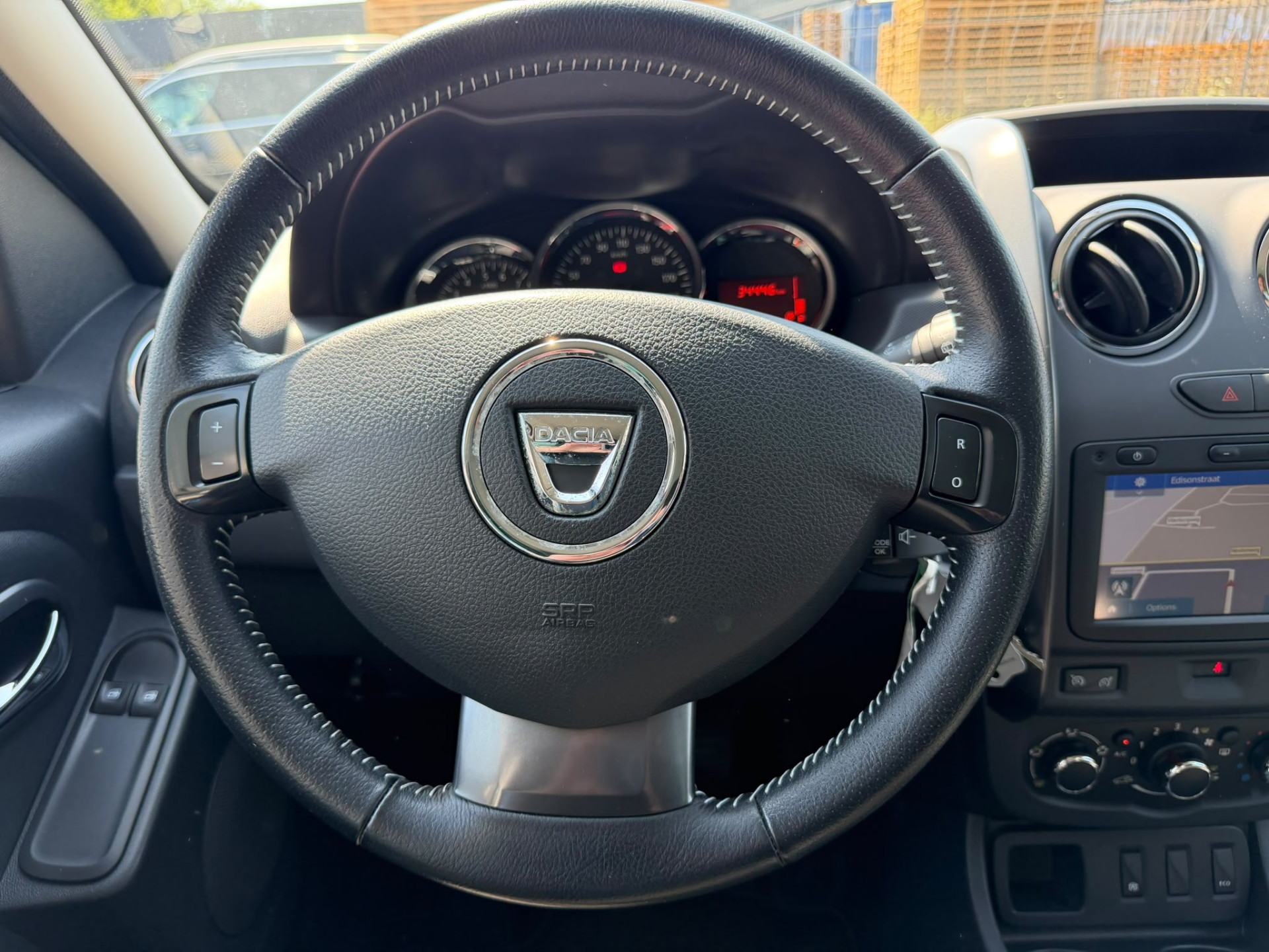 Dacia Duster 1.2 TCe 4x2 10th Anniversary | 2E EIGENAAR | 3/6 OF 12 MND GARANTIE | NAVI | CAMERA | LMV |