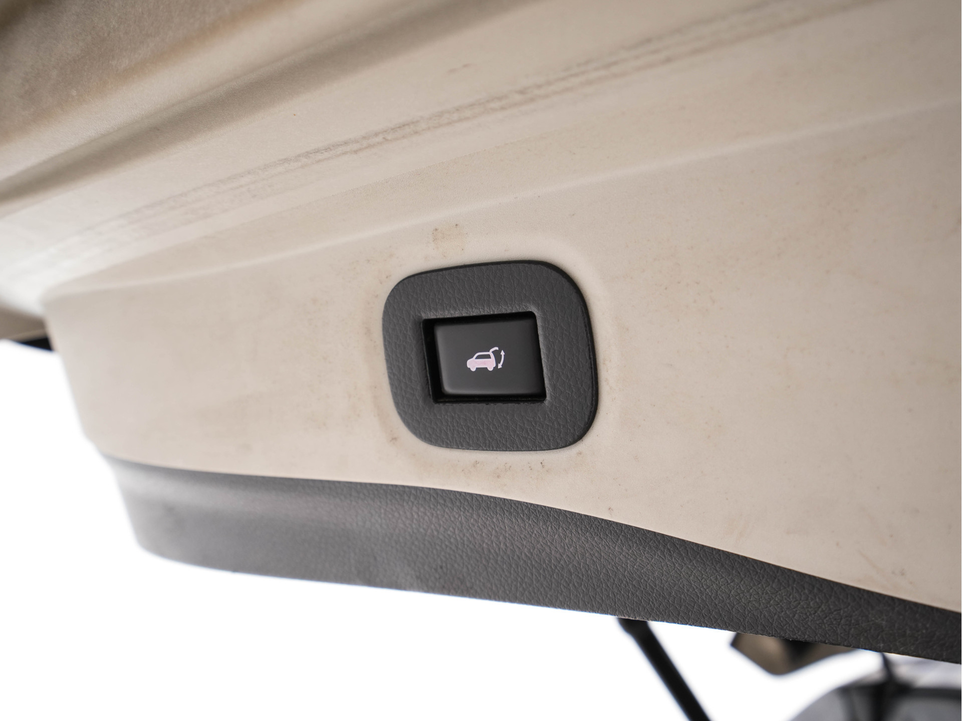 Nissan X-Trail 1.6 dCi Tekna (INCL-BTW) Aut. *PANO | LEATHER | FULL-LED | TOP-VIEW | JBL-AUDIO | BLINDSPOT | KEYLESS | HEATED-COMFORTSEATS | NAVI-FULLMAP | CARPLAY | PRIVACY-GLASS | 19''ALU*