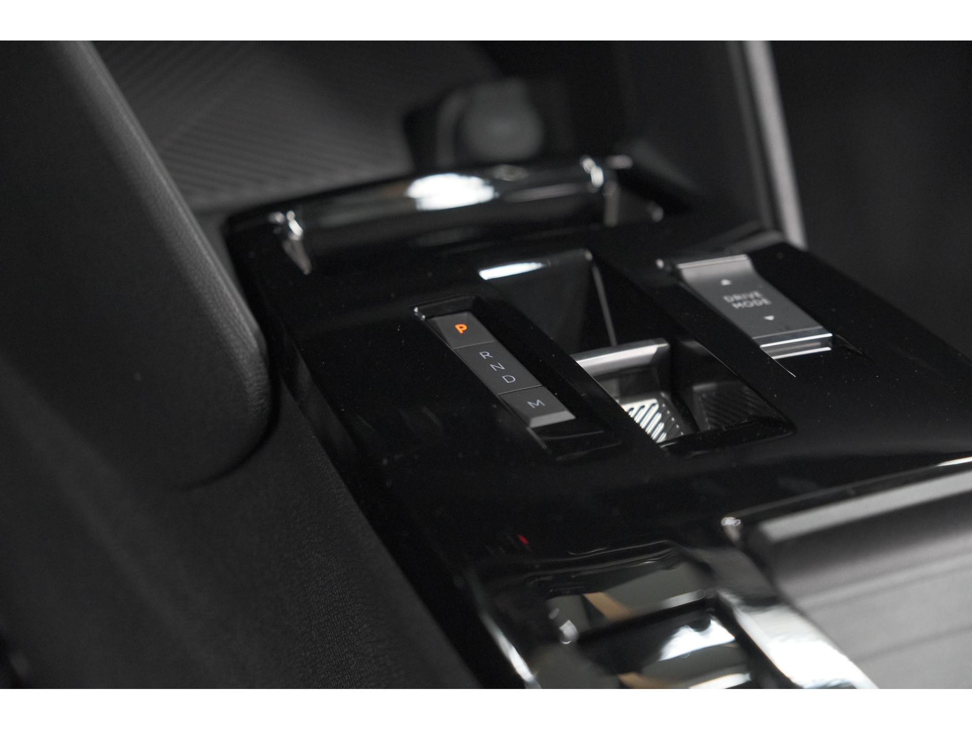 Citroen C4 Hybrid 136 e-DCS6 Plus | Camera | Apple Carplay | Navigatie | Parkeersensoren