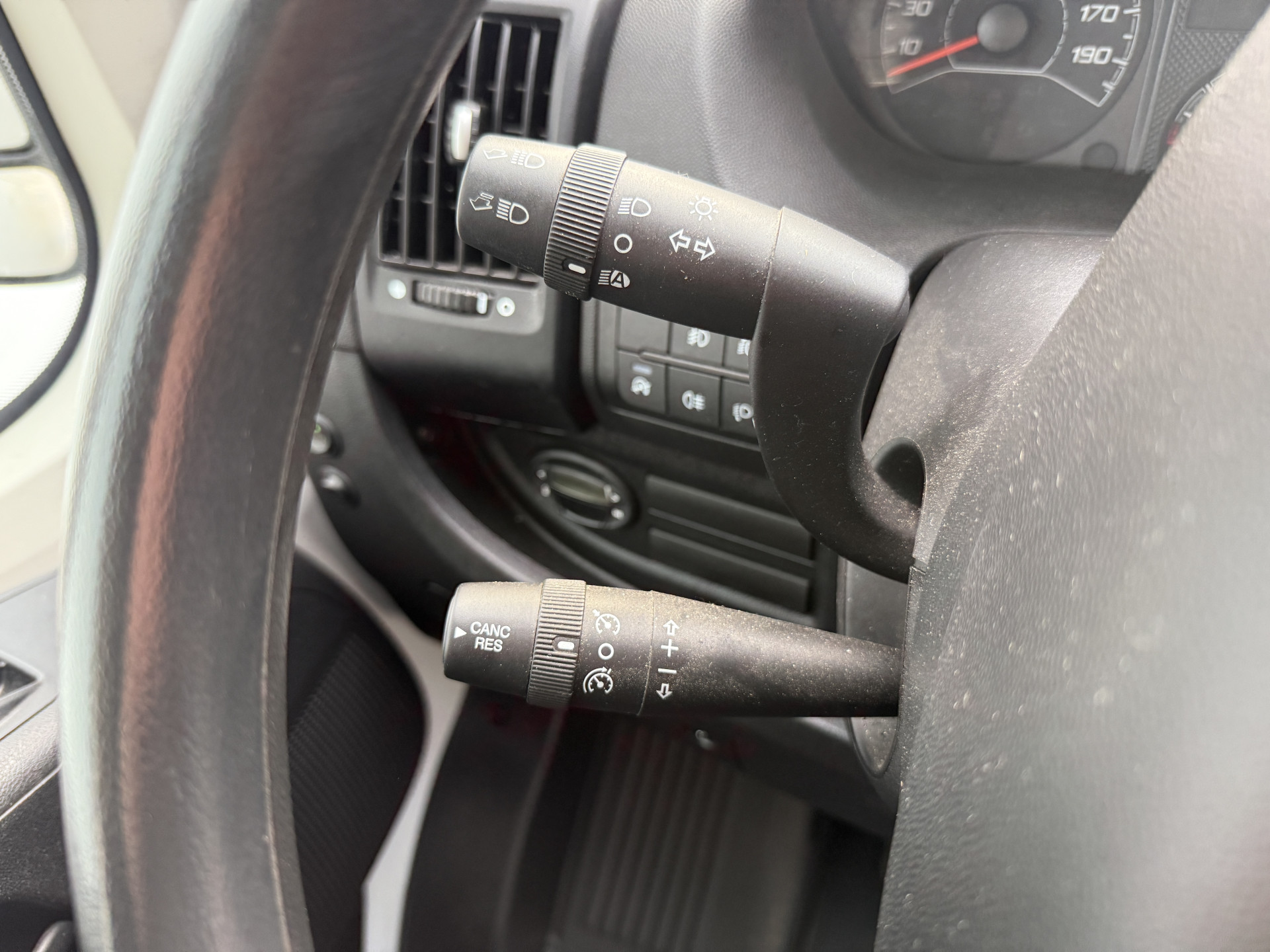 Peugeot Boxer 2.2 HDI 165PK Laadklep Bakwagen Cruise Control Climate Control Camera Carplay Standkachel LED Koffer Meubelbak