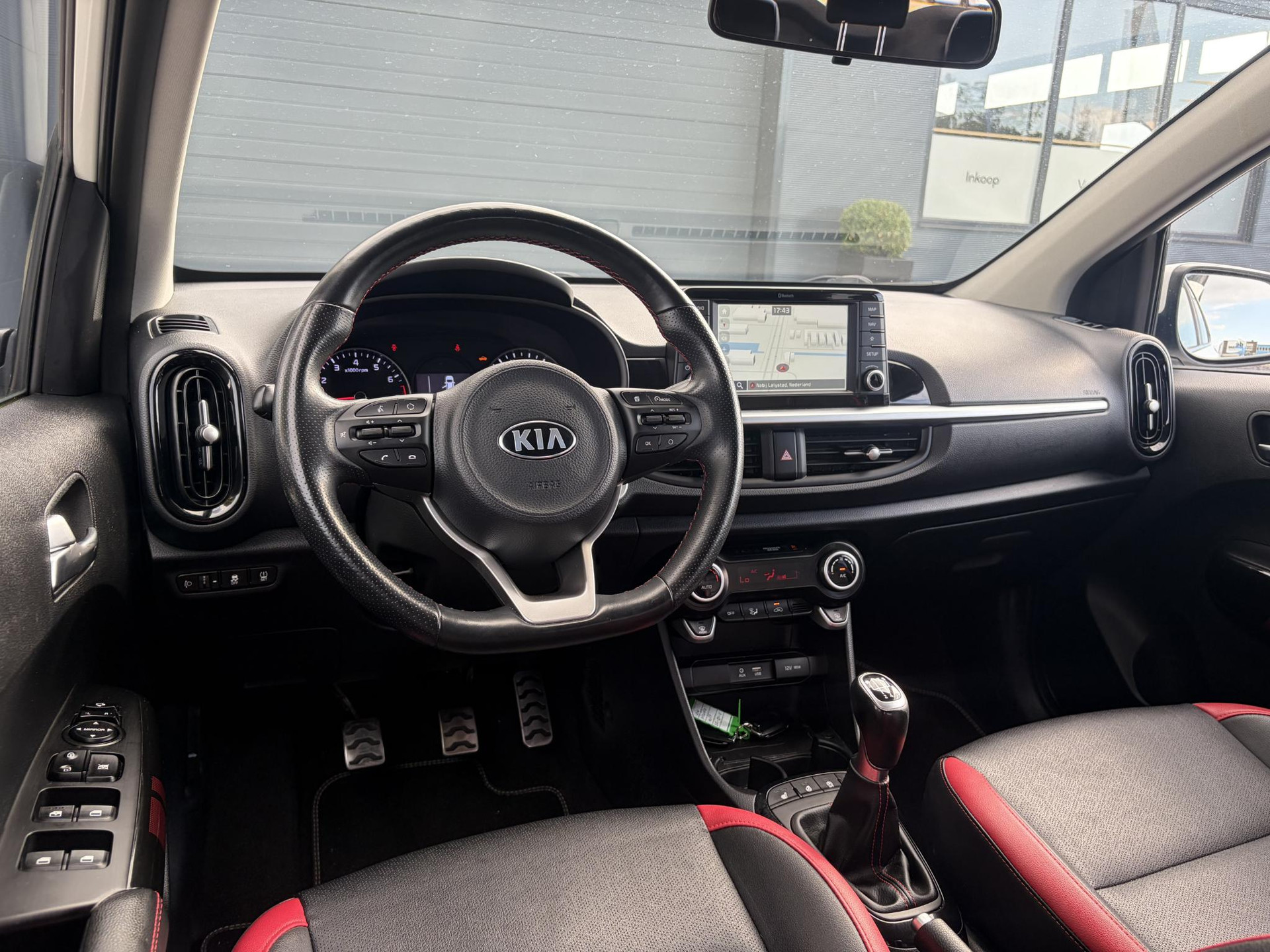 Kia Picanto 1.0 T-GDI GT-Line ✓102pk✓Draadloze telefoonlader✓Carplay✓2e Eigenaar✓Keyless✓Camera✓Stoelverw-Stuurverw✓Leder✓Navi✓Airco✓Cruise✓Lm velgen✓Pdc✓N.A.P✓Net beurt gehad✓Apk tot 09-2027