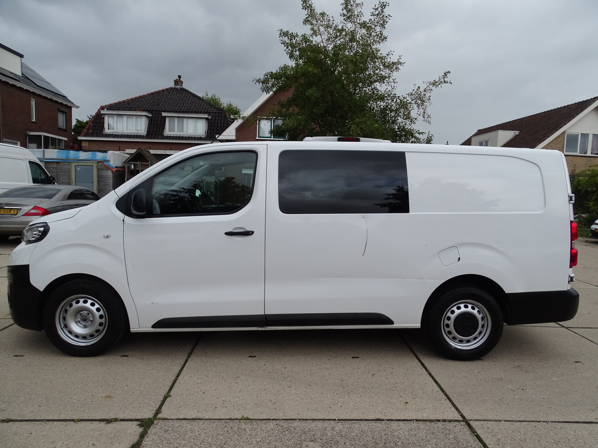 Peugeot Expert 231L 2.0 BlueHDI 120 DC Premium