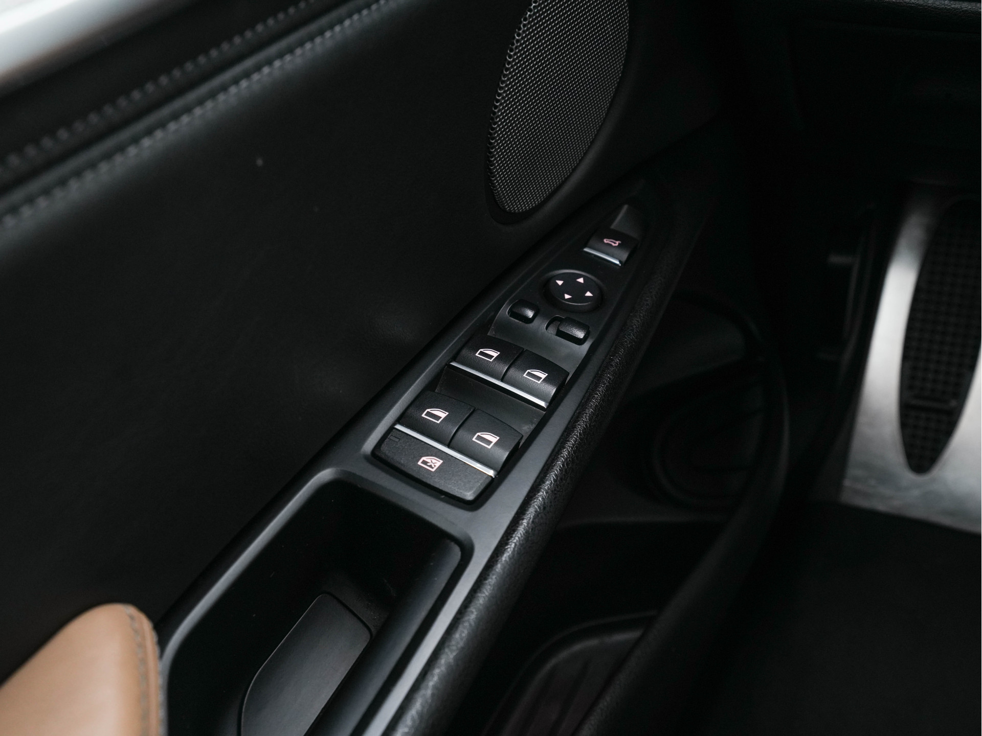 BMW X6 M Sport-Pack Innovation-Pack [ CHIP-TUNING 680-PK/850-Nm ] Aut. *LUXURY-LEATHER | NIGHT-VISION | TOPVIEW | MEMORY-PACK | HARMAN/KARDON-AUDIO | HEAD-UP | SOFT-CLOSE |  BLIND-SPOT | DAB+ | FULL-LED | NAVI-FULLMAP | HEATED-SPORTSEATS | SHIFTPADDLES |