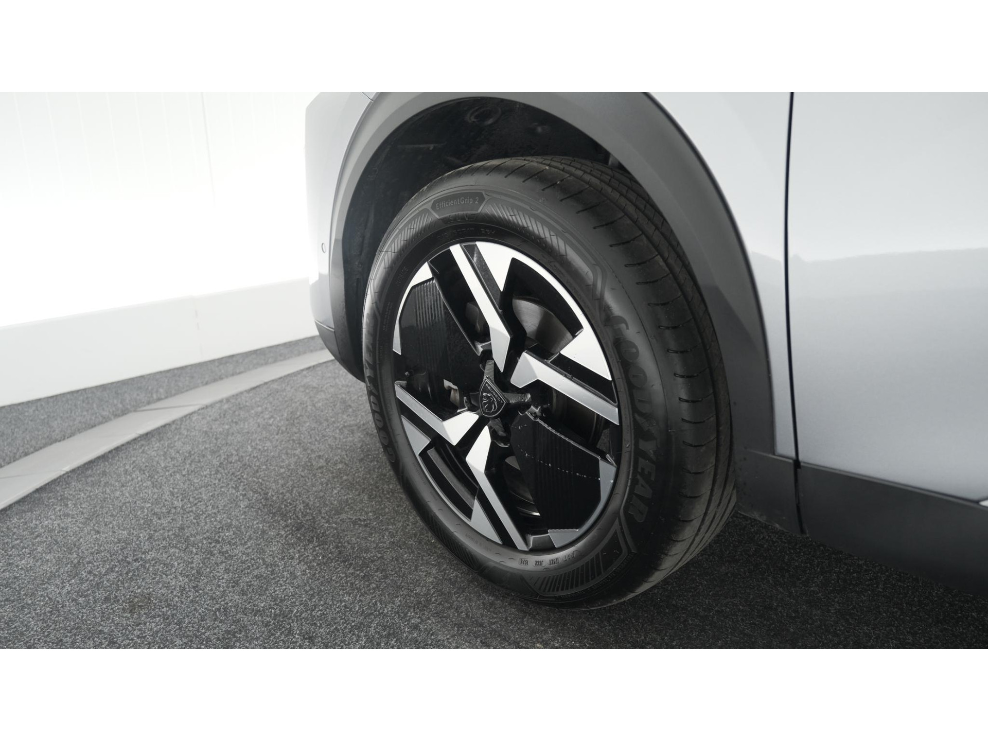 Peugeot 2008 PureTech 130 EAT8 GT | 360 Camera | Adaptieve Cruise Control | Dodehoekdetectie | Apple Carplay