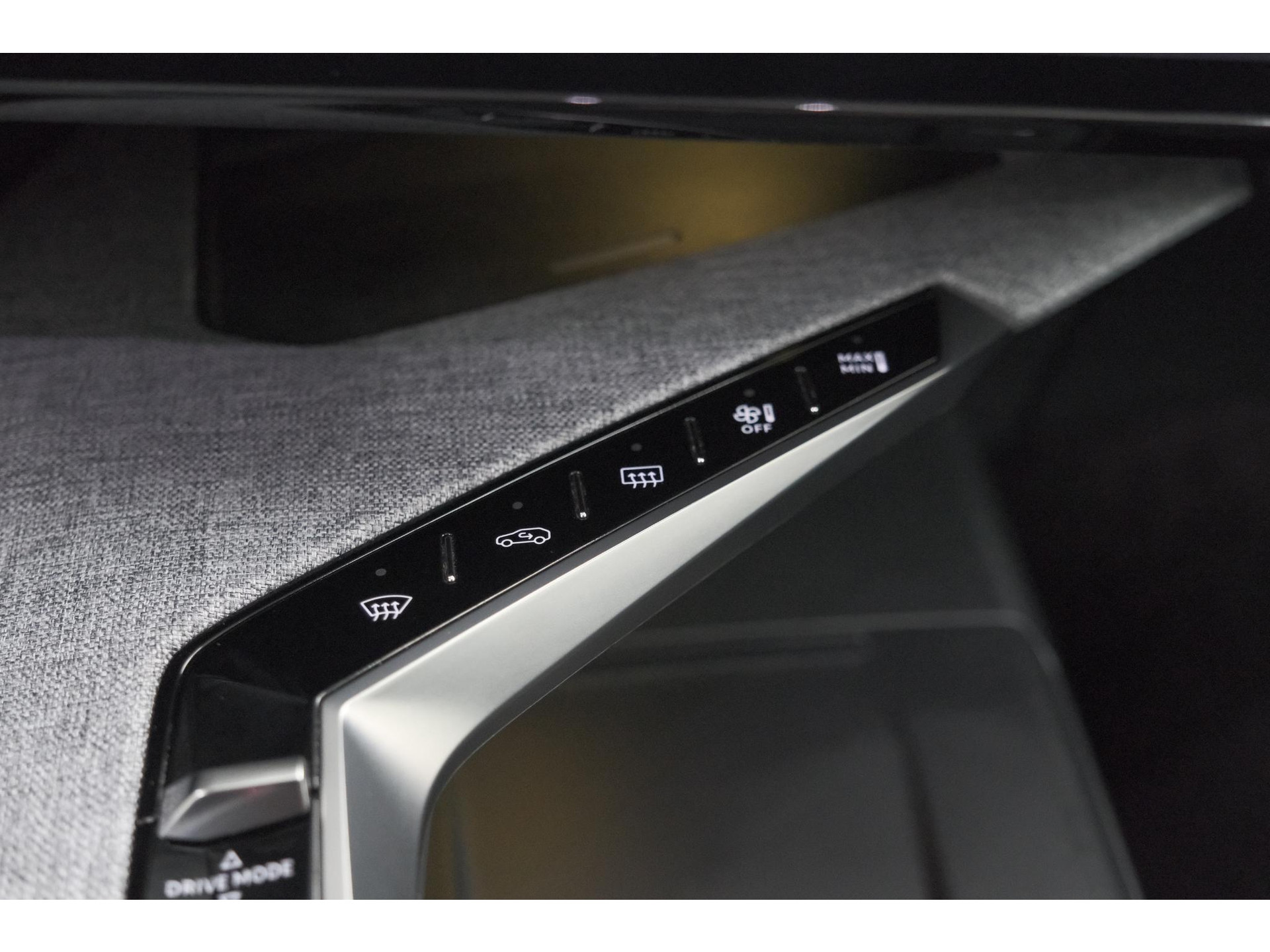 Peugeot 3008 1.2 Hybrid 145 GT | Adaptieve Cruise Control | Elektrische Kofferklep | Alcantara Stoelen | Camera