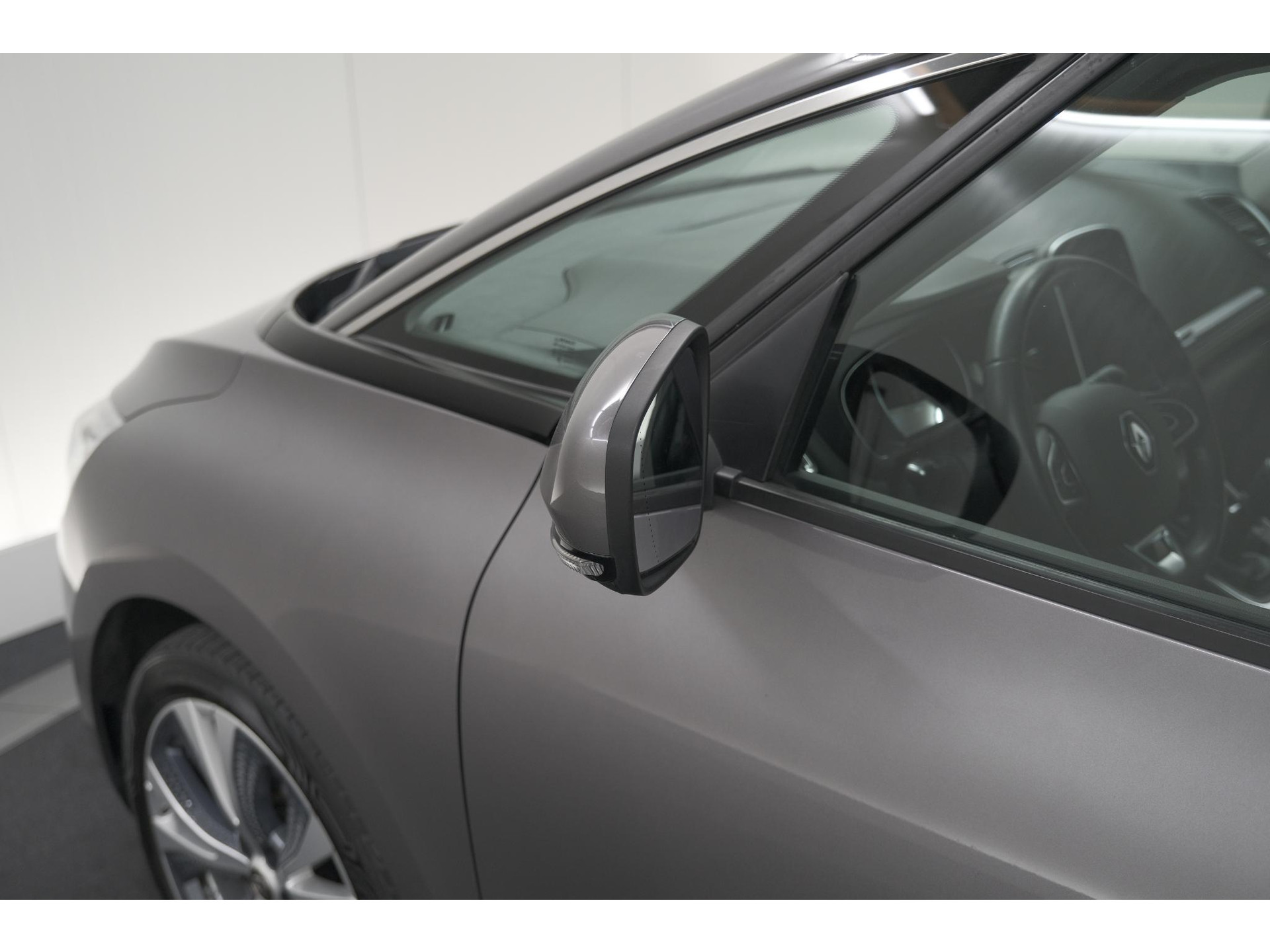 Renault Scénic TCe 130 Intens | Trekhaak | Panoramadak | Camera | Apple Carplay | Dodehoekdetectie