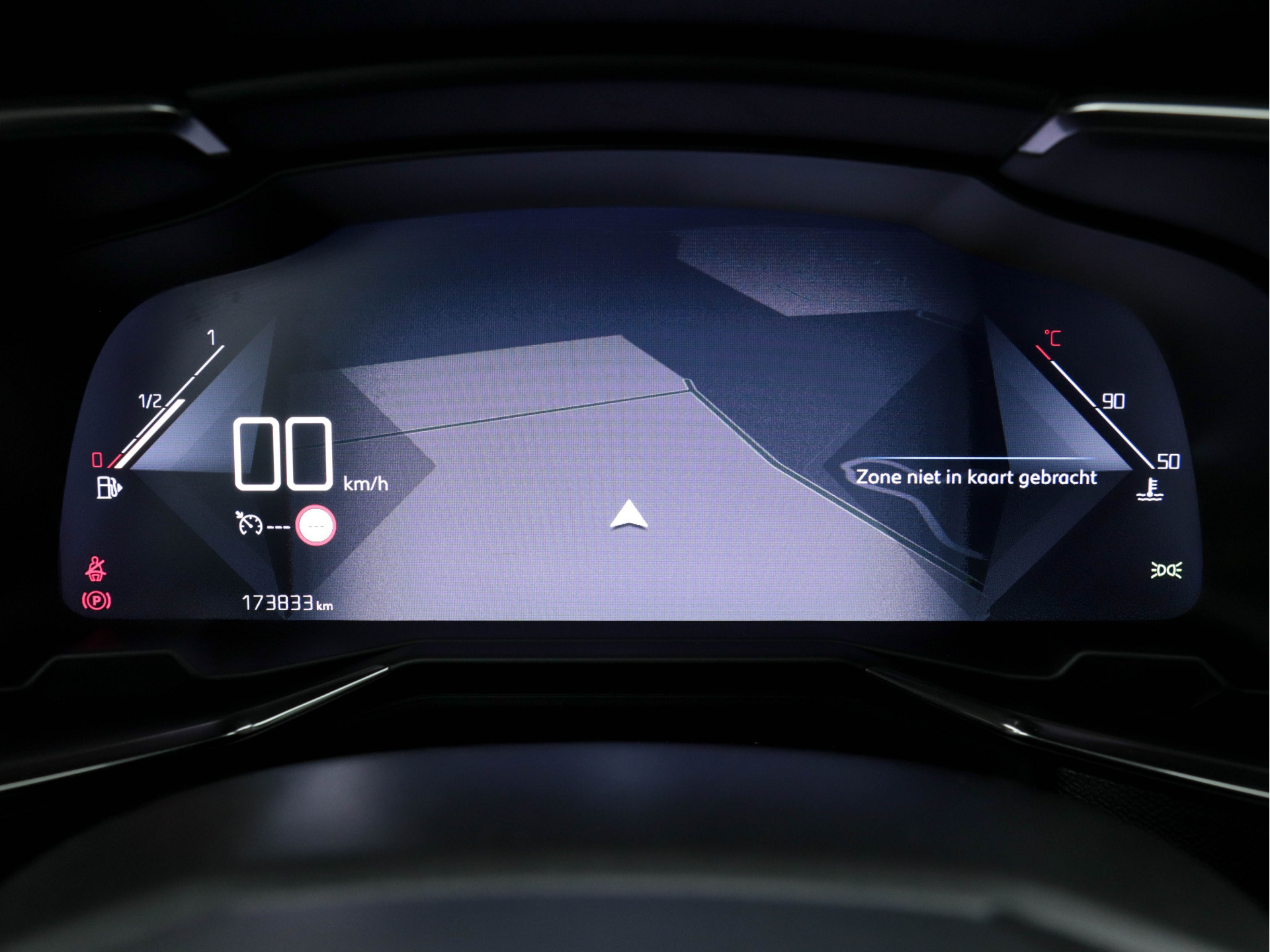 DS 7 Crossback 1.5 BlueHDI So Chic *DIGI-COCKPIT | NAVI-FULLMAP | FULL-LED | MICROFIBRE | CAMERA | KEYLESS | CARPLAY | ADAPT.CRUISE | DAB | HEATED-SEATS | TOWBAR | PDC | SPORT-SEATS | 18"ALU*