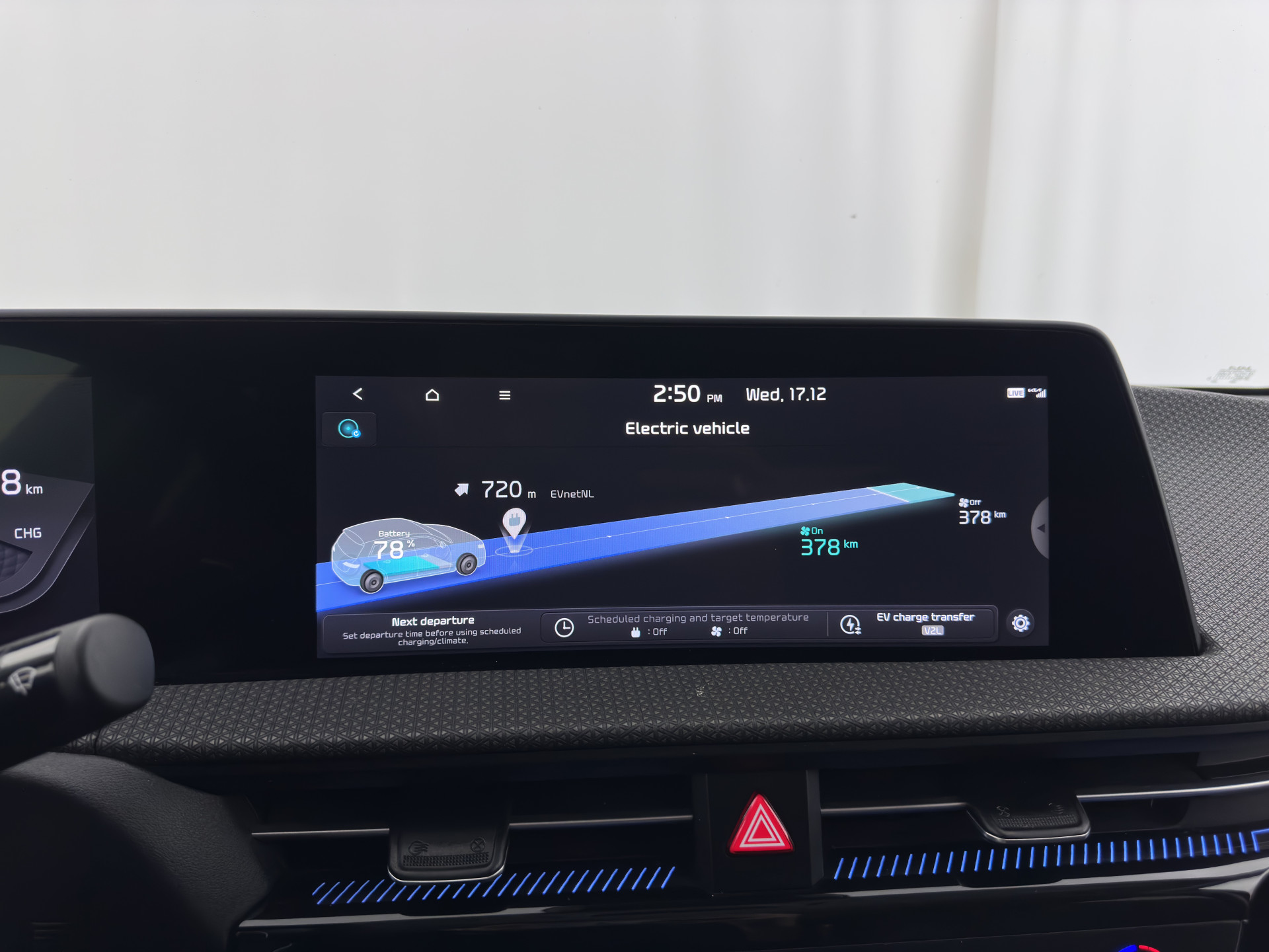 Kia EV6 Plus 77.4 kWh [ 3-Fase ] SOH100% (INCL-BTW) Aut. *LEATHER | ADAPTIVE-CRUISE | DIGI-COCKPIT | MERIDIAN-AUDIO | MEMORY-PACK | FULL-LED | KEYLESS | CAMERA | DAB | BLIND-SPOT | NAVI-FULLMAP | PRIVACY-GLASS | AMBIENT-LIGH