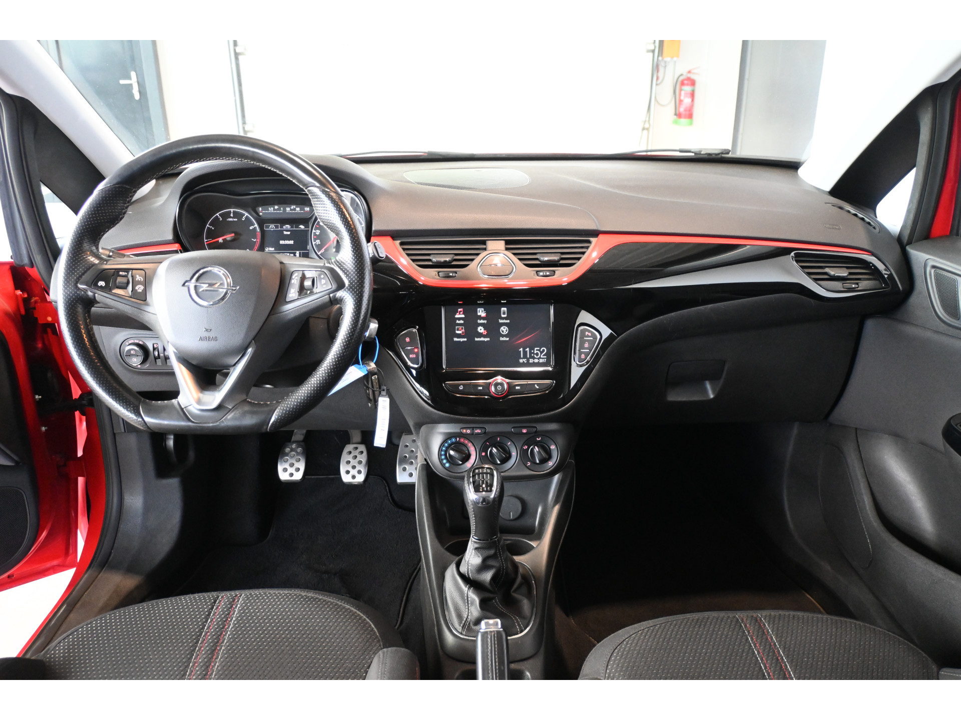 Opel Corsa 1.0 Turbo OPC Line Edition Airco Cruise Control Carplay Goed Onderhouden! Inruil Mogelijk!