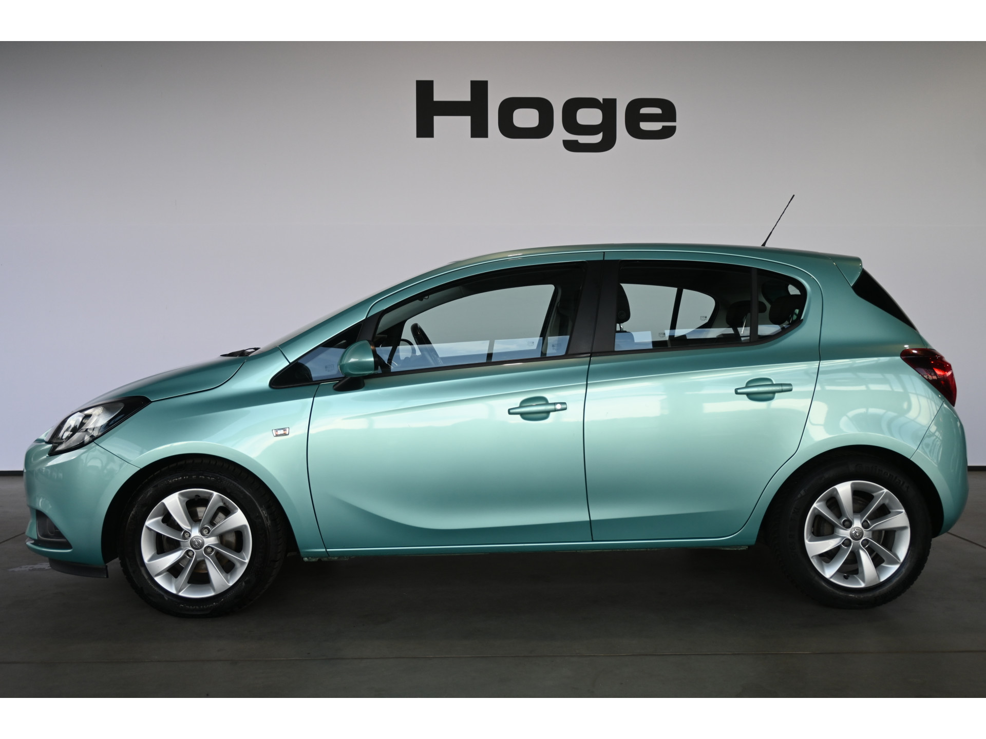 Opel Corsa 1.4 Edition Airco Cruise control Lichtmetaal Elektrisch Pakket Goed Onderhouden! Inruil Mogelijk!