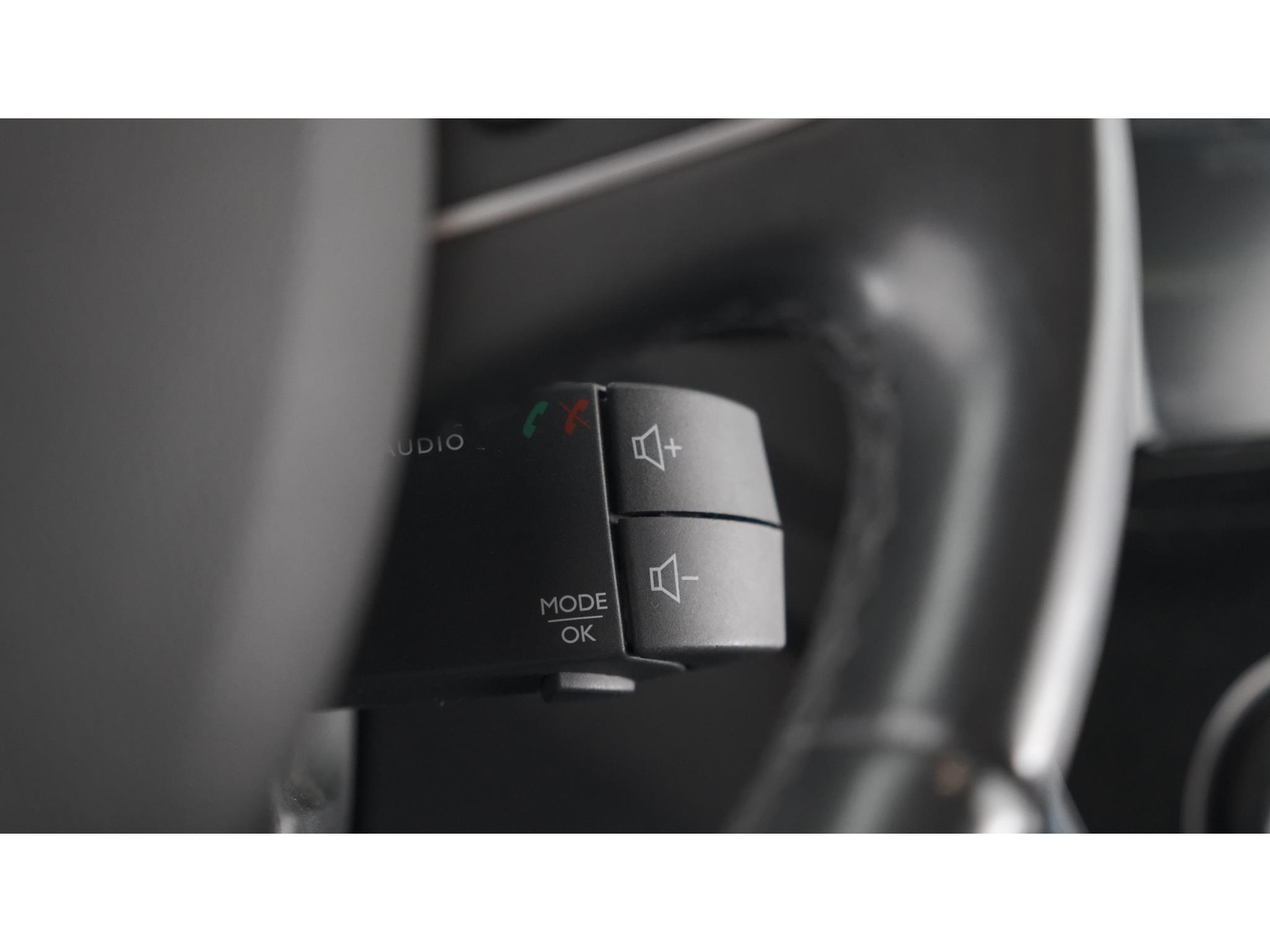 Renault Captur 1.3 TCe Intens | Trekhaak afneembaar | Navigatie | Parkeersensoren