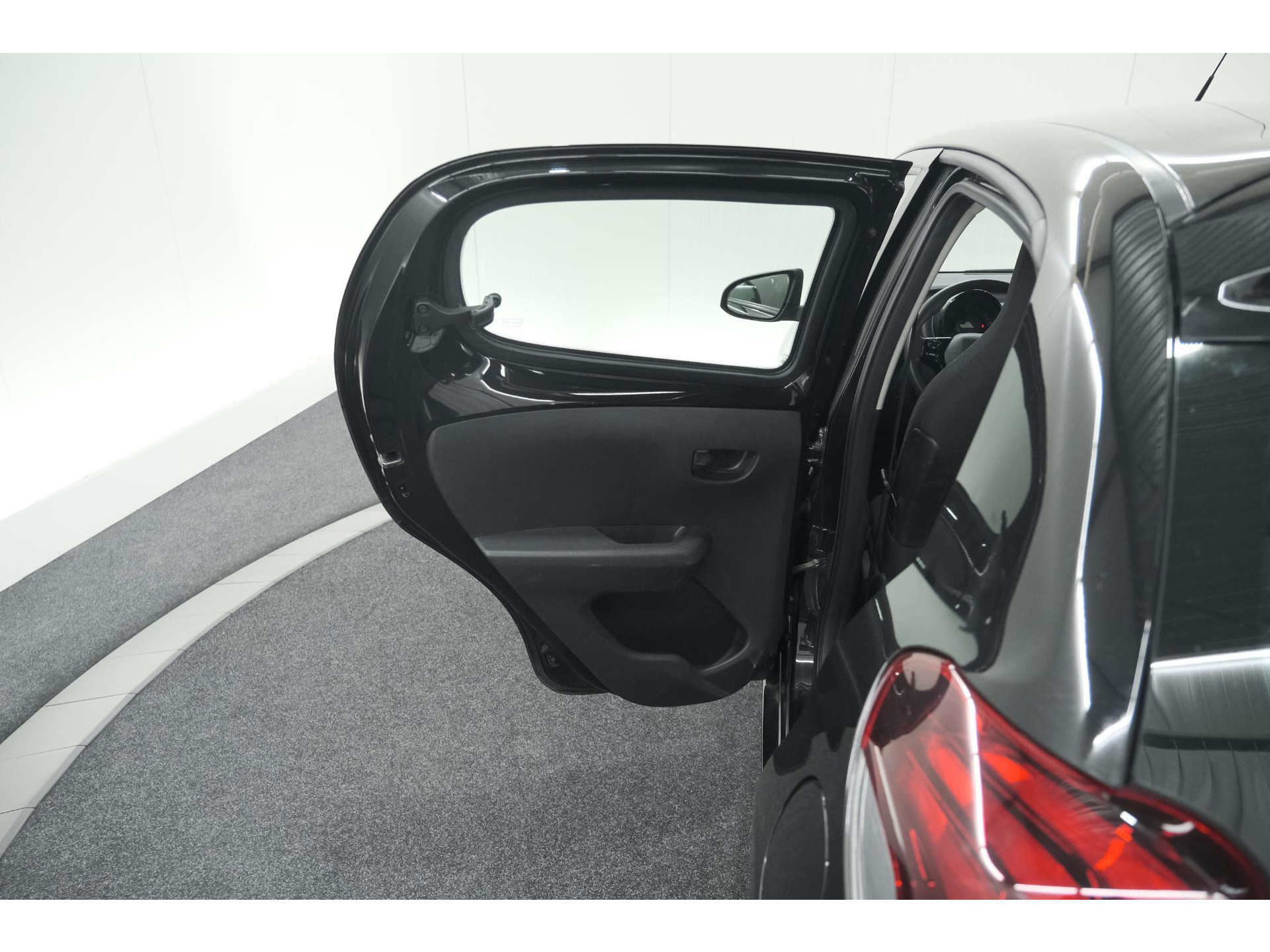 Peugeot 108 1.0 e-VTi Active | Airco | Bluetooth | Elektrische Ramen | 5 Deurs