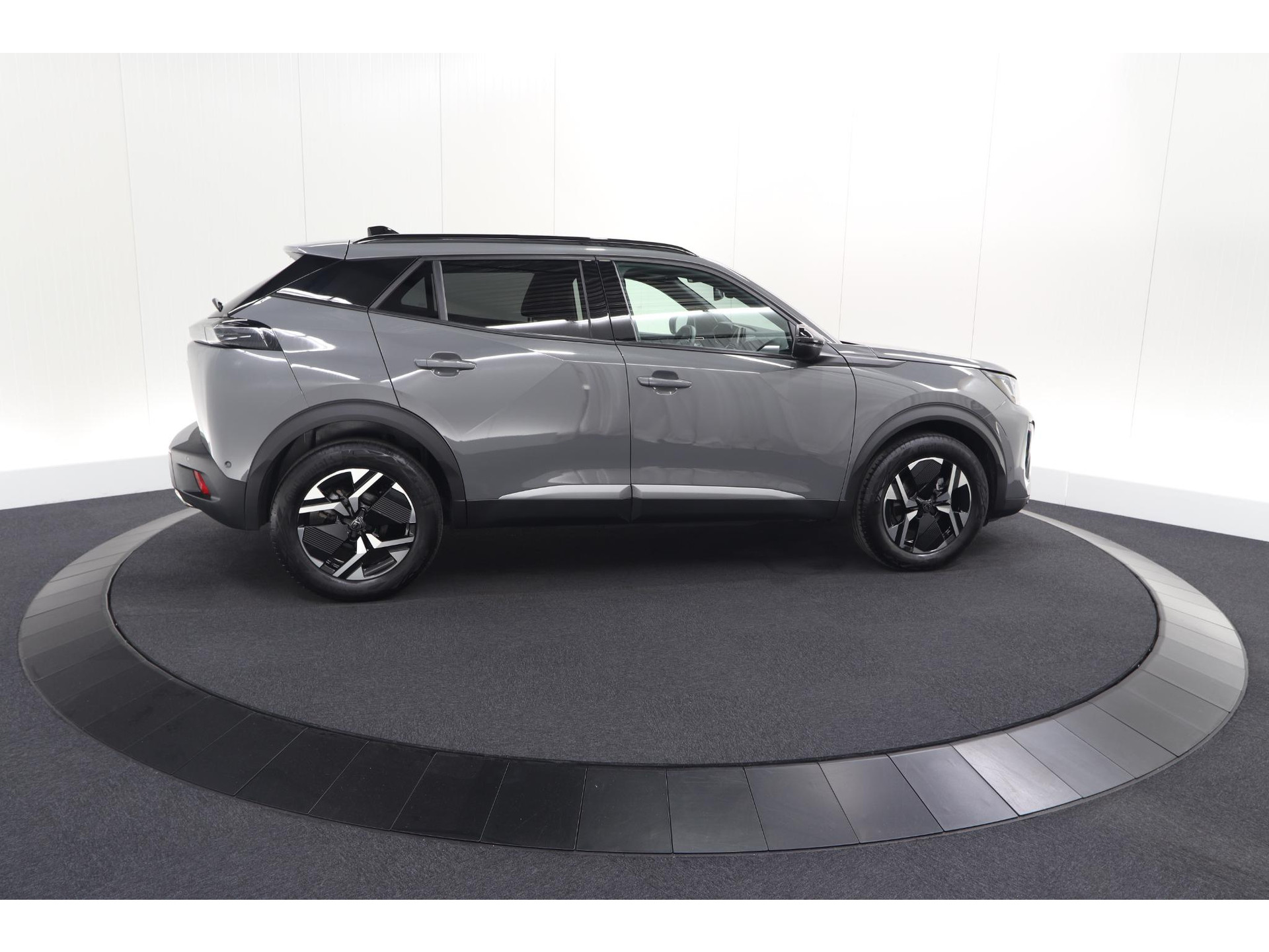 Peugeot 2008 PureTech 130 EAT8 Allure | 360 Camera | Adaptieve Cruise Control | Keyless | Dodehoekdetectie