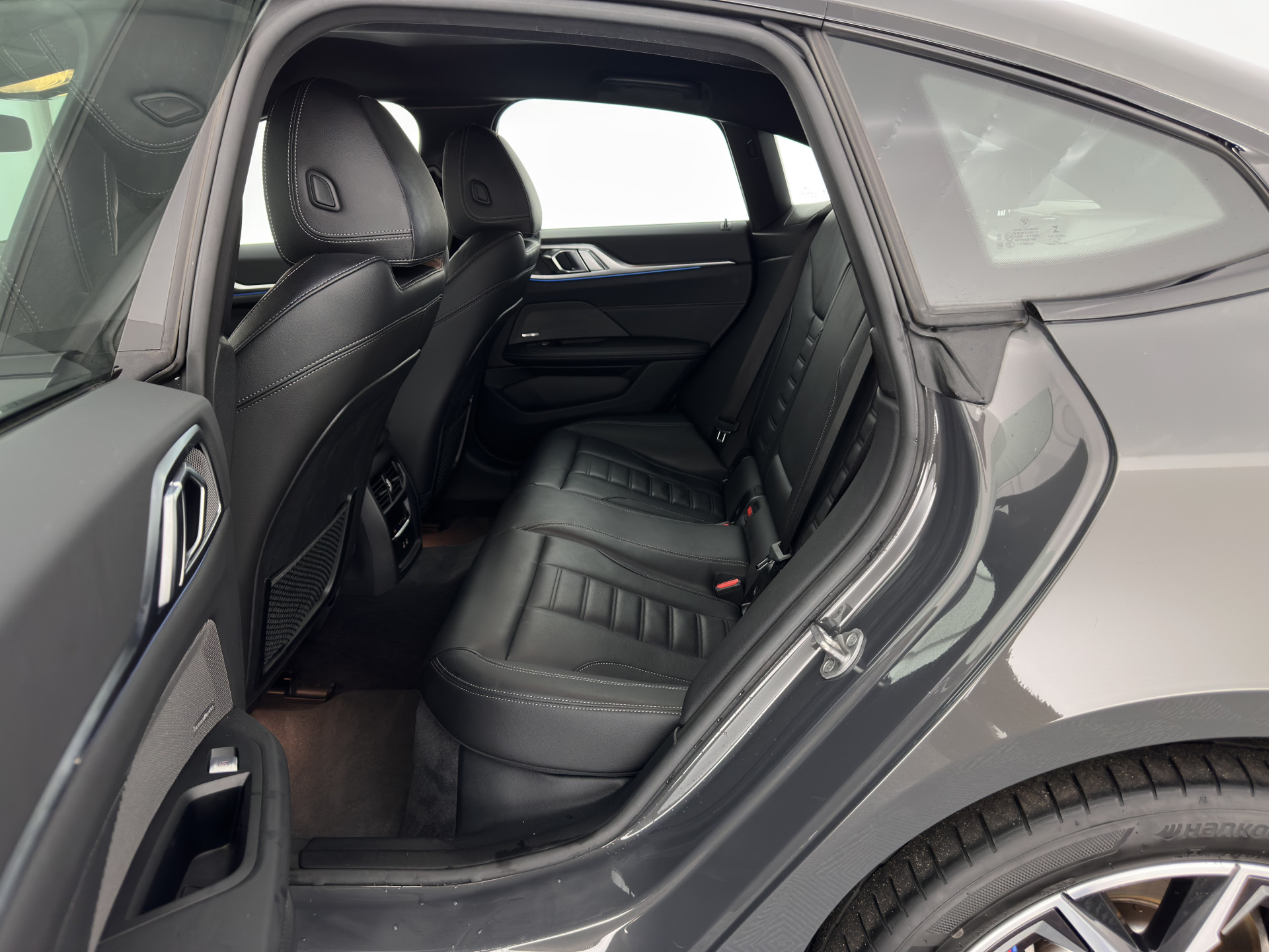 BMW i4 eDrive40 M-Sport High Executive 84 kWh (3-Fase) [SOH-97%] (INCL-BTW)  Aut *FULL-LEATHER | HEAD UP | FULL-LED | HARMAN/KARDON-AUDIO | ADAPTIVE-CRUISE |  ADAPTIVE-CRUISE | WIDESCREEN-COCKPIT | DAB+ | TOPVIEW | AMBIENT-LIGHT | CARPLAY | HEATED-SPORTSE