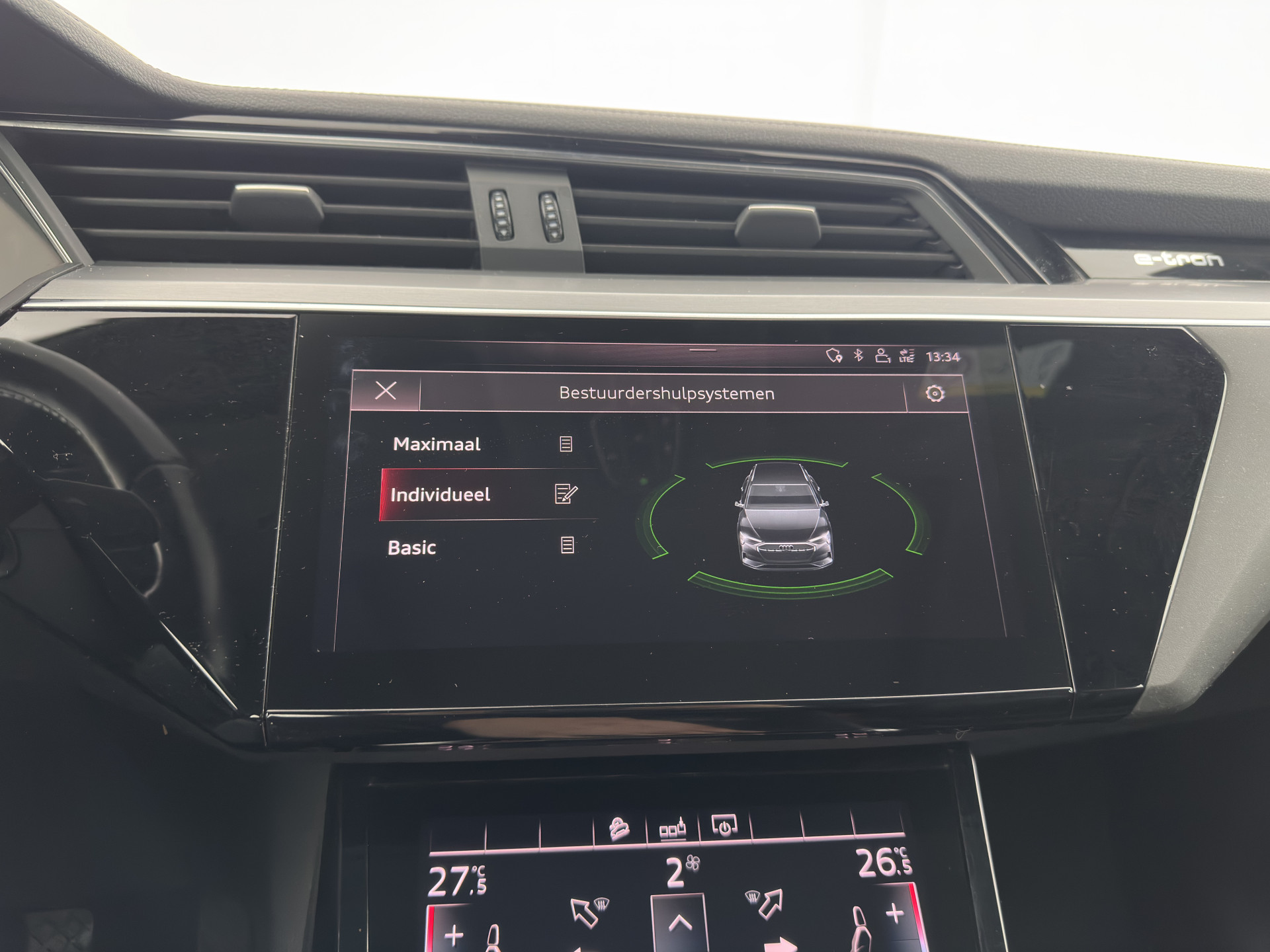 Audi e-tron 55 quattro advanced 95 kWh [ 3-Fase ] (INCL-BTW) *PANO | LUXURY-LEATHER | ADAPTIVE-CRUISE | FULL-LED | DIGI-COCKPIT | KEYLESS | MEMORY-PACK | AIR-SUSPENSION | CAMERA | AMBIENT-LIGHT |  NAVI-FULLMAP | SHIFT-PADDLES | DAB+ | COMFOR