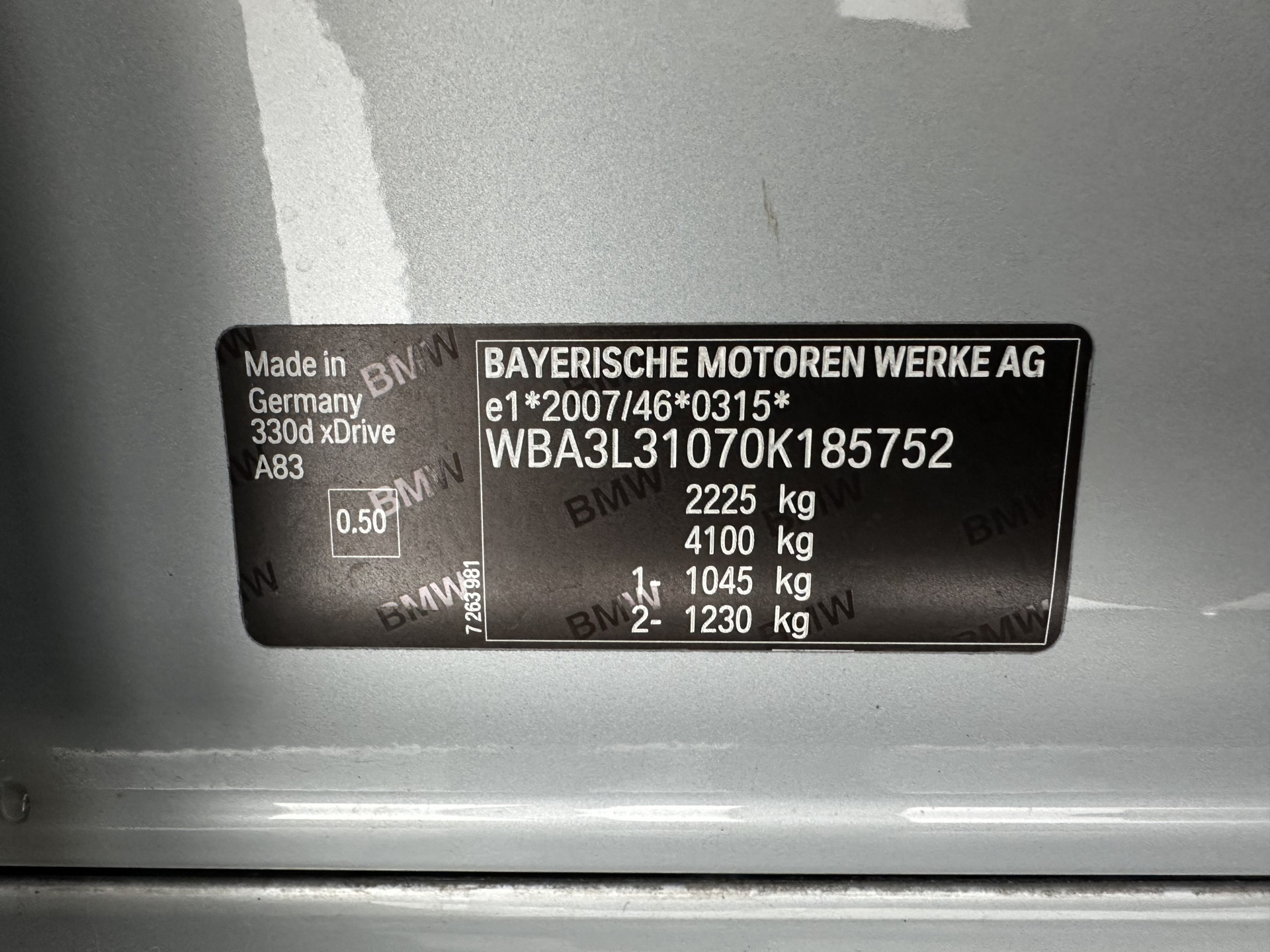 BMW 3-serie Touring 330d xDrive M-Aerodynamica-Pack High-Executive Aut * LEATHER | NAVI-FULLMAP | XENON | HEATED-SPORTSEATS | SHIFT-PADDLES | PDC | PRIVACY-GLASS | KEYLESS | CAMERA | TOWBAR | 18''ALU*