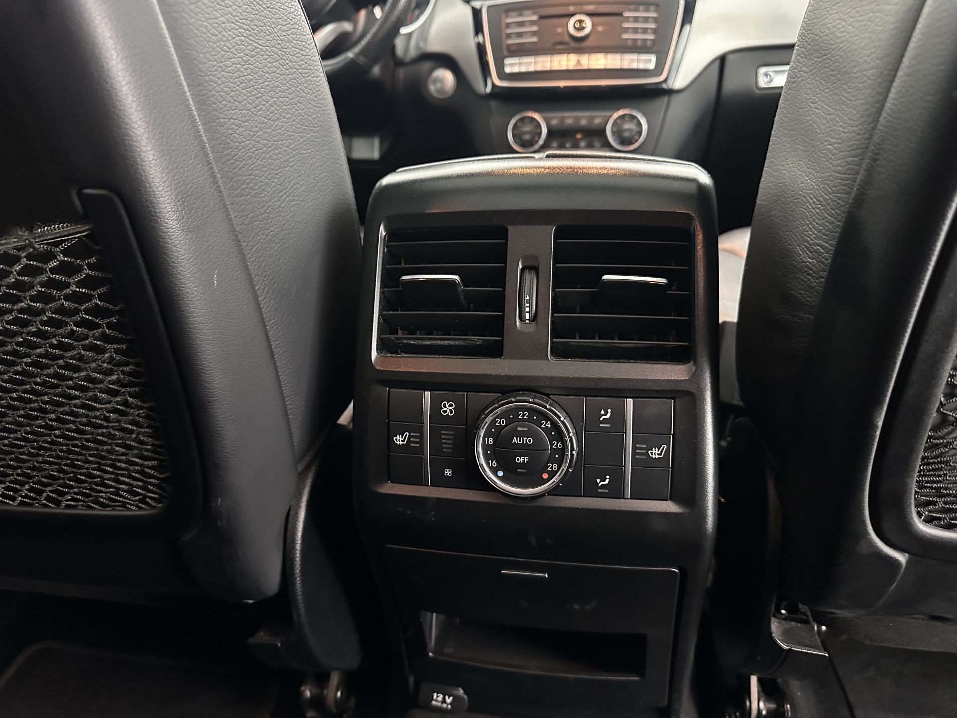 Mercedes-Benz GLS 350 d 4MATIC AMG-Line [ 7-Pers ] *PANO | LEATHER | FULL-LED | DISTRONIC | NAVI-FULLMAP | HEAT/COLD-COMFORTSEATS | BLINDSPOT | MEMORY-PACK | HARMAN/KARDON | TOPVIEW | KEYLESS | SHIFTPADDLES | PRIVACY-GLASS | TOWBAR | 21''ALU*