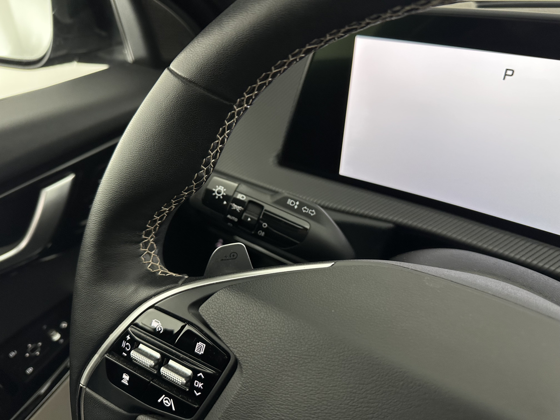 Kia EV6 GT-Line 77.4 kWh (3-Fase-11kW) {SOH-96%} (INCL-BTW) Aut. *HEATPUMP | PANO | HEAD-UP | LEATHER-ALCANTARA | ADAPTIVE-CRUISE | DIGI-COCKPIT | MERIDIAN-AUDIO | MEMORYPACK | FULL-LED | KEYLESS | TOPVIEW | DAB | BLINDSPOT | NAVI-FULLMAP |