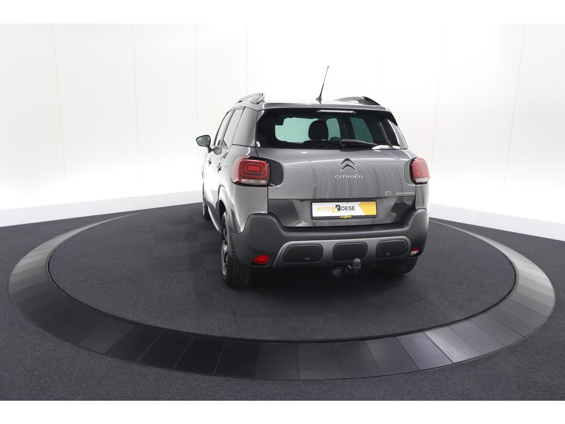 Citroen C3 Aircross PureTech 110 C-Series | Trekhaak | Navigatie | Parkeersensoren | Apple Carplay