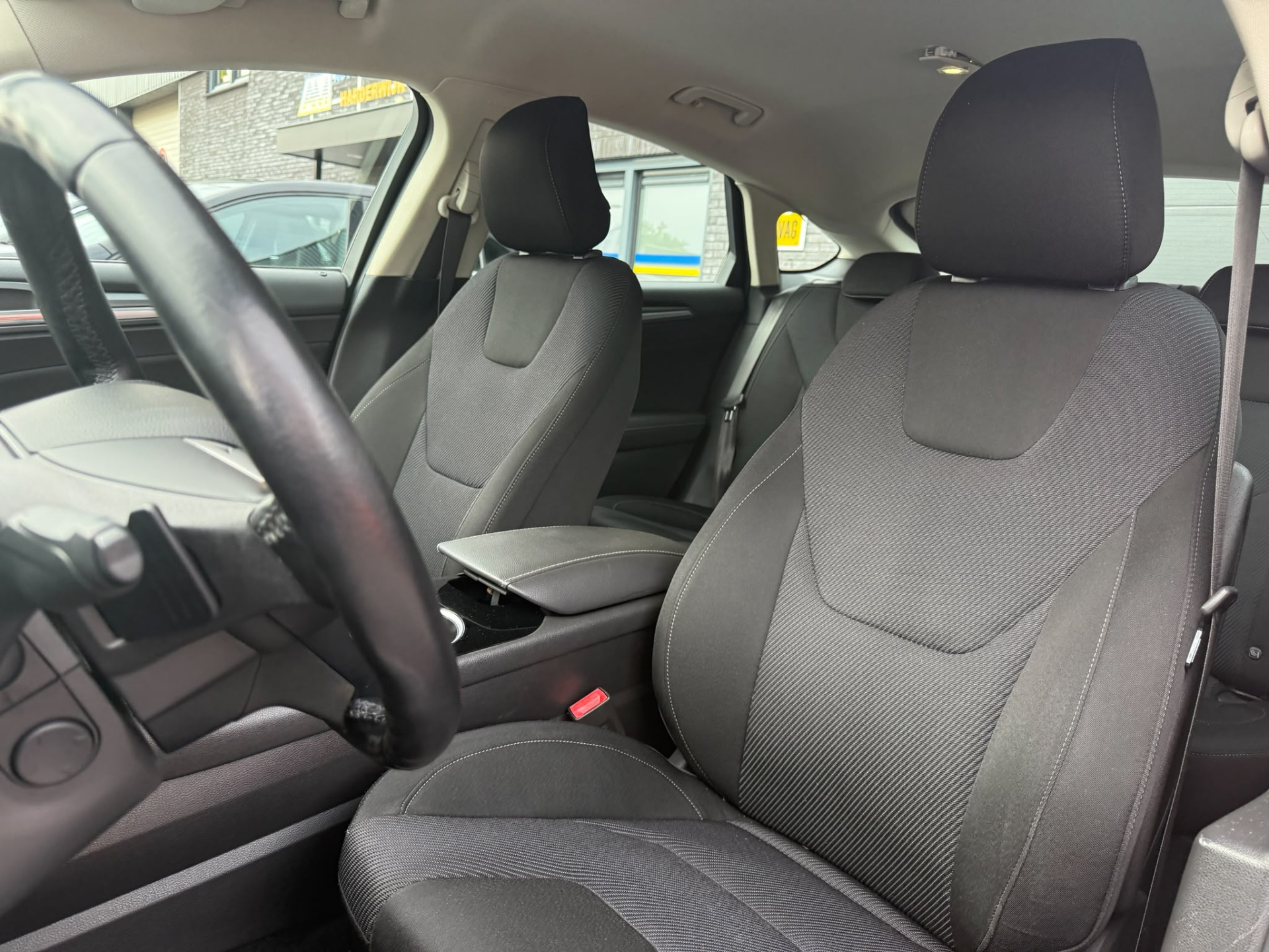 Ford Mondeo 2.0 Titanium | 3E EIGENAAR | 3/6/12MND GARANTIE | AUTOMAAT | LED | DODEHOEK | ACC | NAVI | TREKHAAK |SFEERVERL. | LMV |