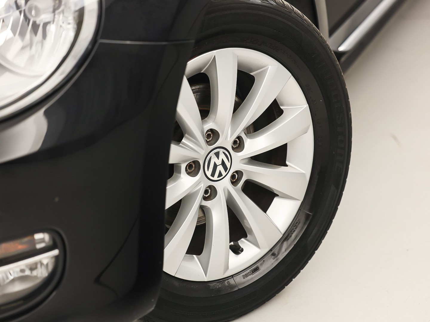 Volkswagen Beetle 1.2 TSI Sport (NAVIGATIE, CLIMATE, STOELVERWARMING, SPORTSTOELEN, LM VELGEN, CRUISE, NIEUWSTAAT)