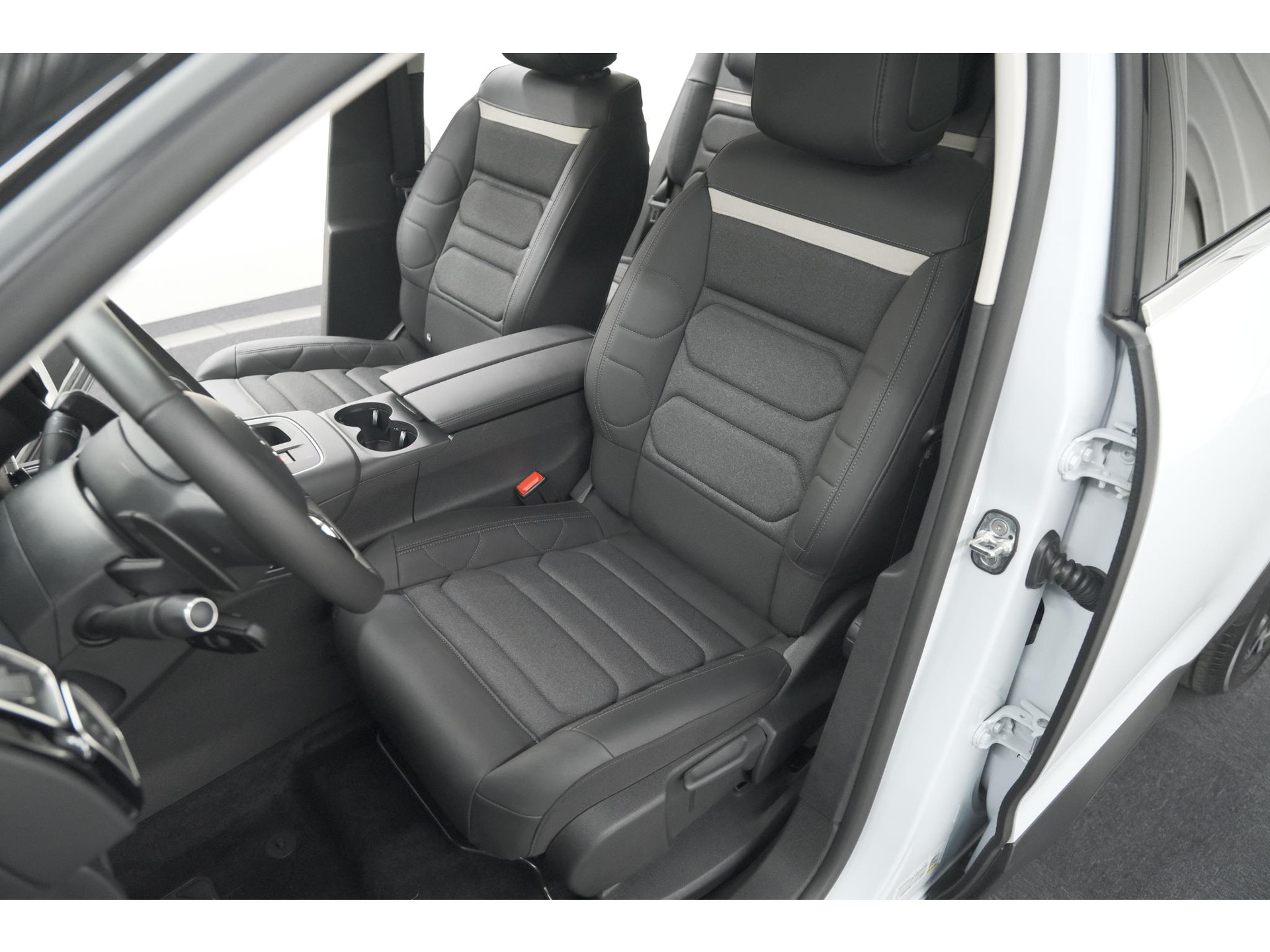 Citroen C5 Aircross 1.2 Hybrid 145pk Max | Camera | Adaptieve Cruise Control | Dodehoekdetectie