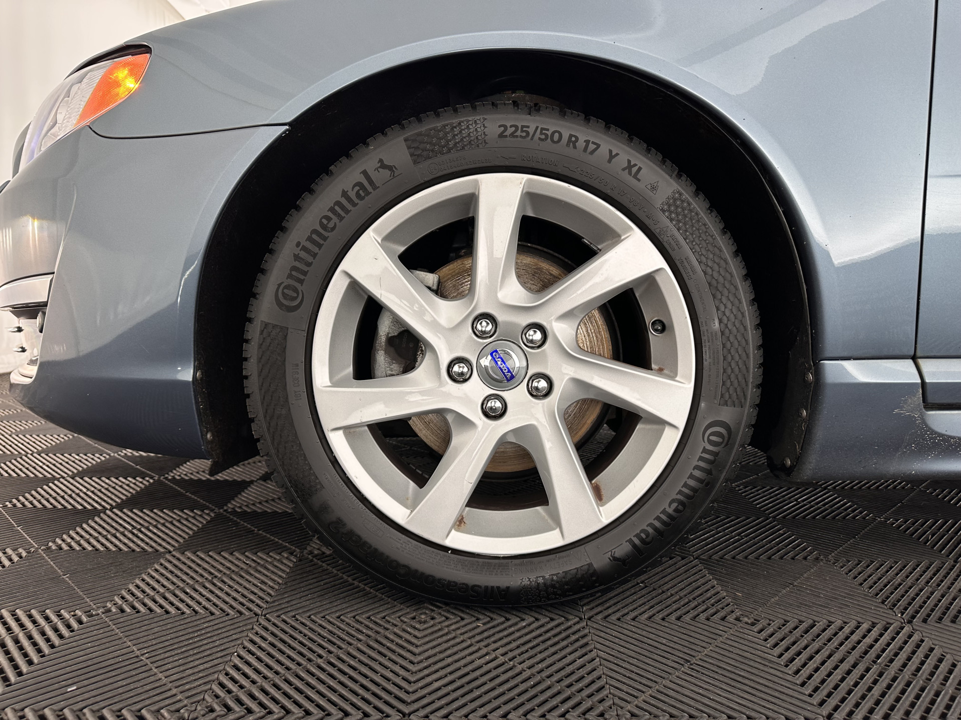 Volvo V70 1.6 D2 Nordic+ *PANO | LEATHER | XENON | MEMORY-PACK | COMFORT-SEATS | NAVI-FULLMAP | ECC | PDC | CRUISE | 17''ALU*