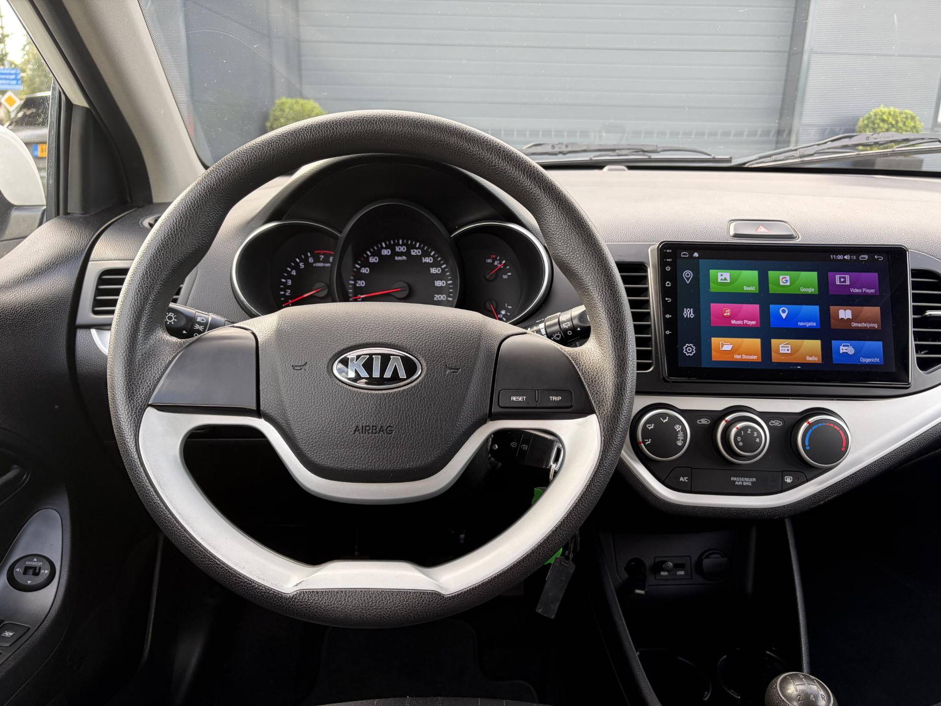 Kia Picanto 1.0 CVVT ComfortLine ✓Carplay✓Airco✓Navi✓5 Deurs✓4 Elekt Ramen✓Bj 10-2015✓Zeer Zuinig✓N.A.P✓Nieuwe Apk bij Aflevering