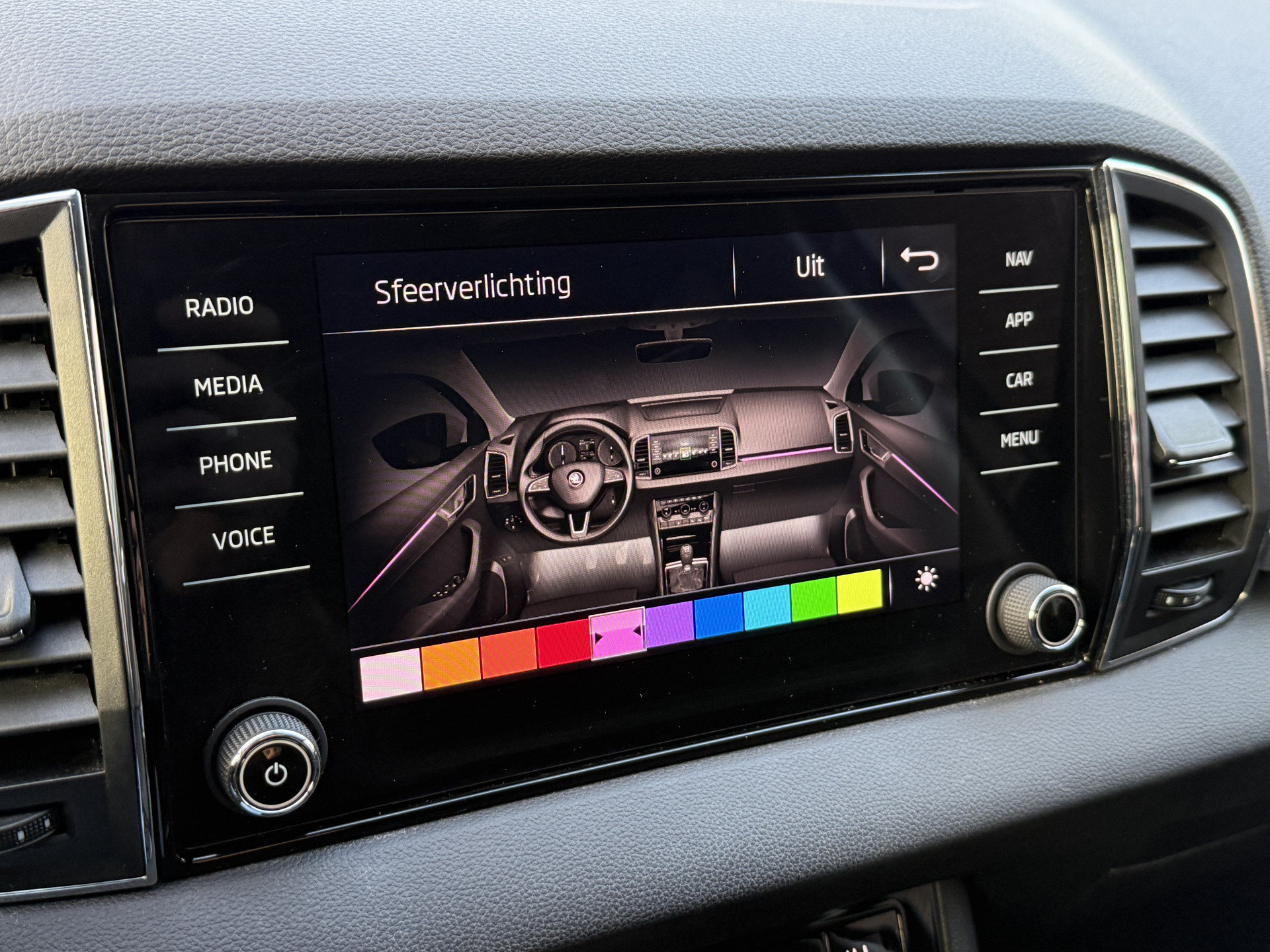 ŠKODA Karoq 1.0 TSI Style | Keyless | Apple carplay | Stoelverwarming