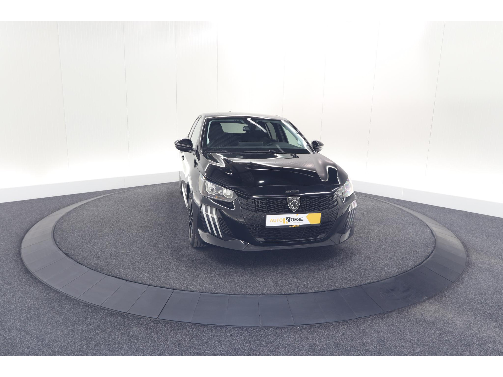 Peugeot 208 PureTech 100 Allure | Parkeersensoren | Navigatie | Apple Carplay