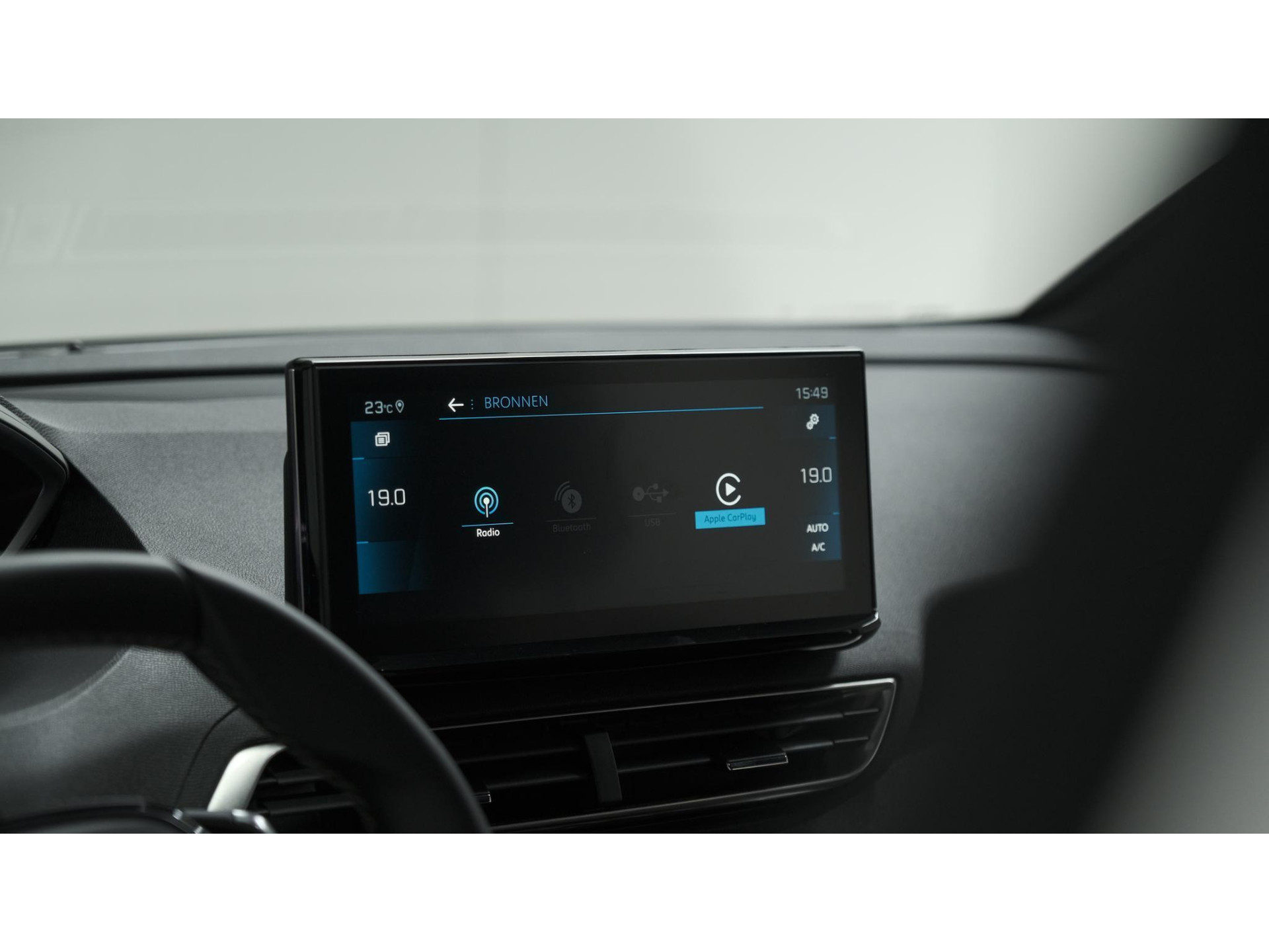 Peugeot 5008 PureTech 130 EAT8 Allure Pack Business | 7 Zitplaatsen | Camera | Dodehoekdetectie | Navigatie | Elektronische Achterklep