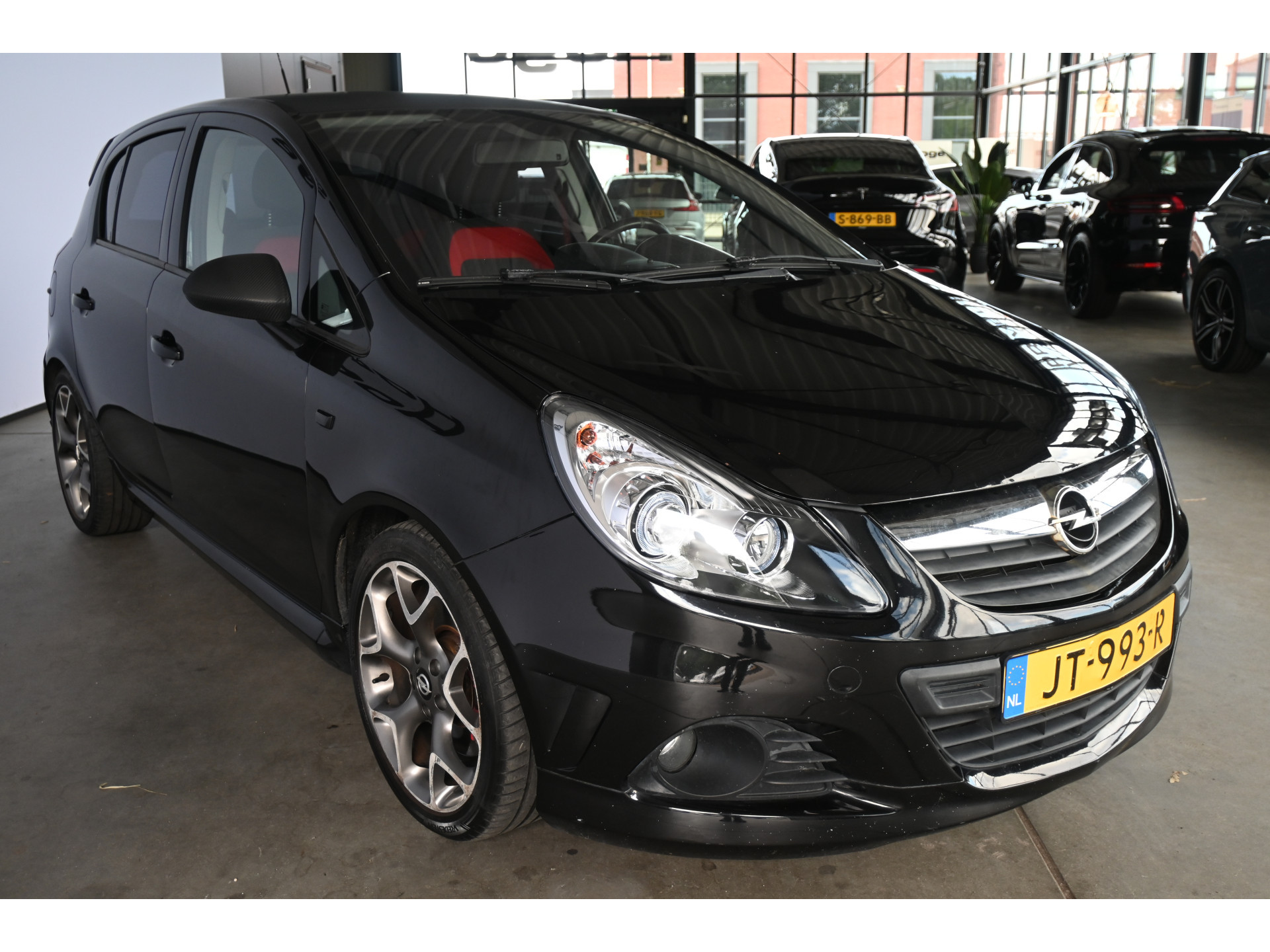 Opel Corsa 1.6-16V GSI 150 PK! Cruise control Lichtmetaal Navigatie Xenon Elektrisch Pakket Inruil Mogelijk!