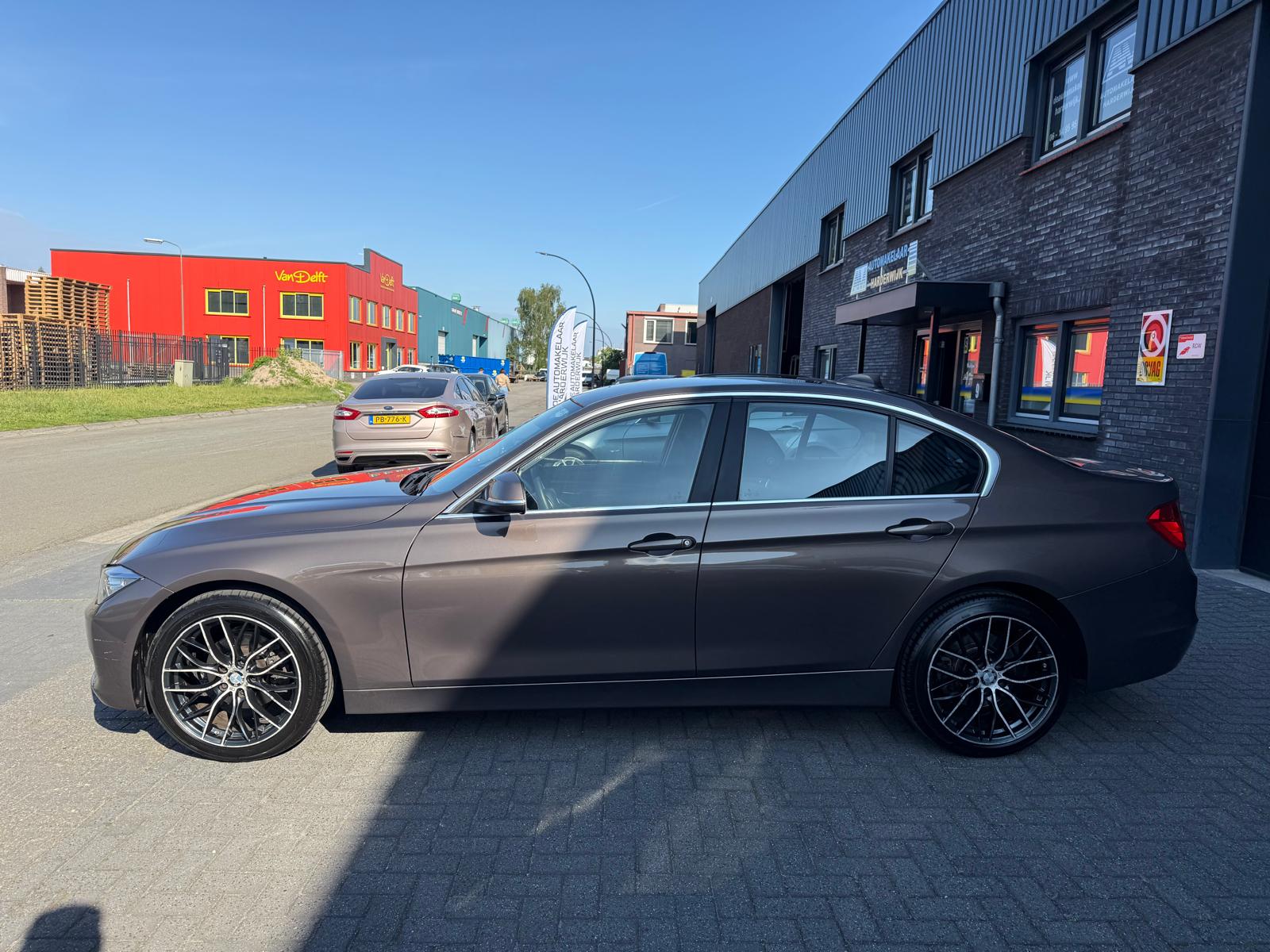 BMW 3-serie 316i Executive | 3/6/12MND GARANTIE | AUTOMAAT | CRUISE | NAVI | ELECRAMEN | CLIMA | LED |