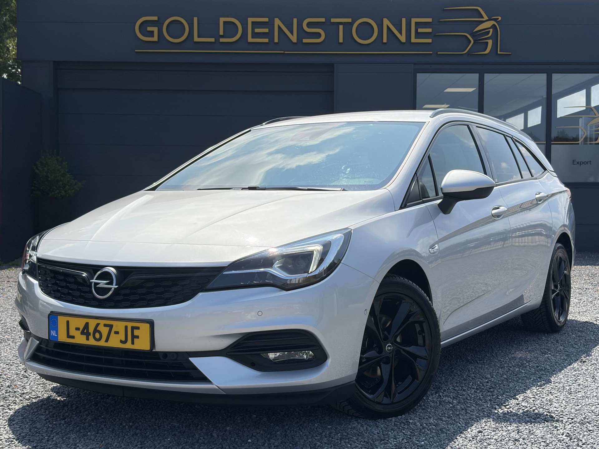 Opel Astra Sports Tourer 1.2 Ultimate 146pk,Afn Trekhaak,Camera,Keyless,Carplay,6 Bak,Stoelverw,Lm velgen,Alcantara-Leder,Dealer Onderhouden,Clima,Cruise,Dodehoek,Rijstrooksensor,N.A.P,Pdc V+A,Apk tot 07-2028