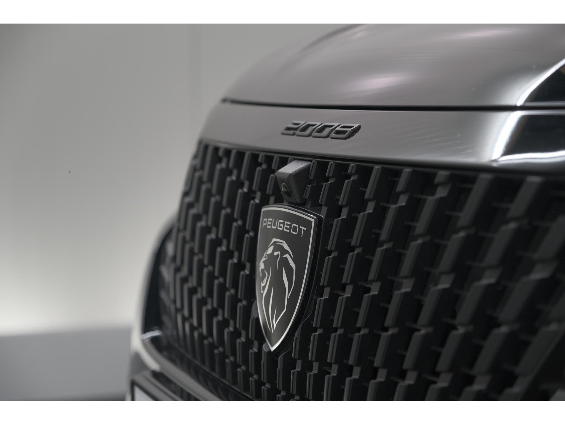 Peugeot 2008 1.2 Hybrid 145 Allure | 360 Camera | Adaptieve Cruise Control | Dodehoekdetectie | Apple Carplay