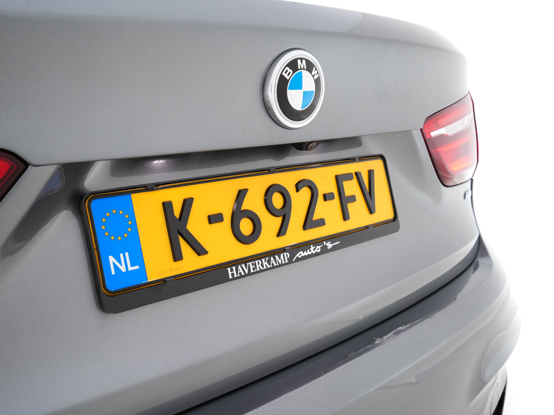 BMW X6 xDrive30d High Executive M-Sport-Pack Aut. *PANO |  FULL-LEATHER | BLIND-SPOT | FULL-LED | HARMAN/KARDON-AUDIO | ADAPTIVE-CRUISE | SHIFT-PADDLES | HEAD-UP | SURROUND-VIEW | MEMORY-PACK | NAVI-FULLMAP | KEYLESS | ECC | PDC | 20''A