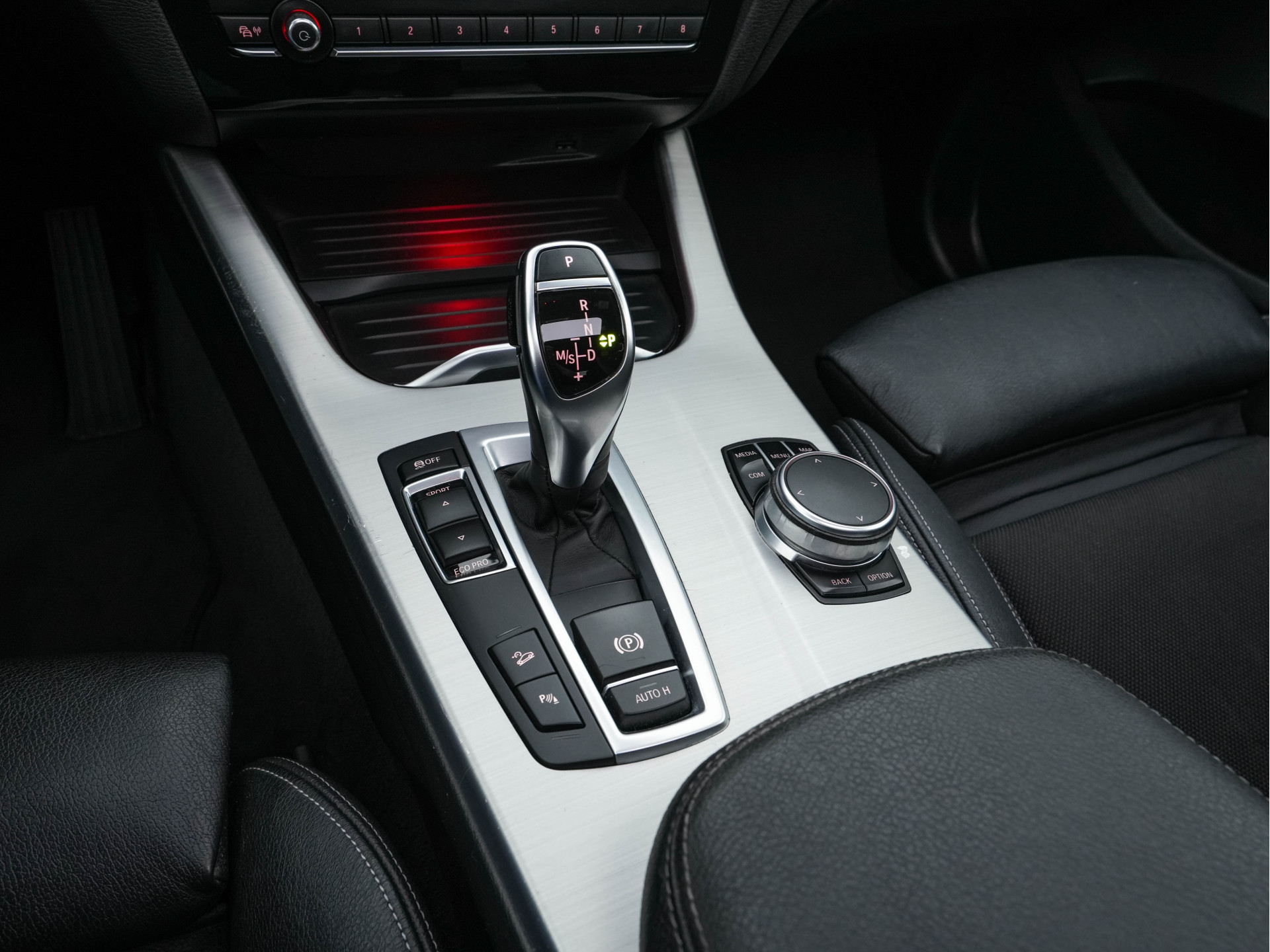 BMW X4 xDrive35d Centennial High Executive M-Sportpack Aut. *PANO | HEAD-UP | LEATHER-FABRIC | FULL-LED | ADAPTIVE-CRUISE | MEMORY-PACK | CAMERA | NAVI-FULLMAP | HEATED-SPORTSEATS | TOWBAR | PRIVACY-GLASS | SHIFT-PADDLES | 20''ALU*