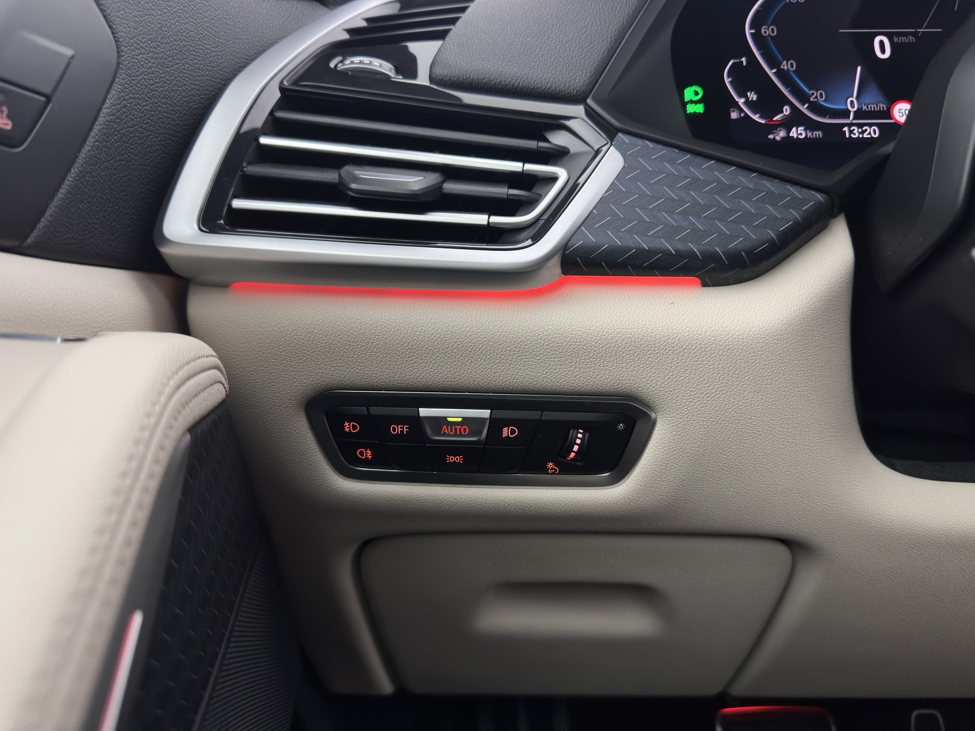 BMW X5 xDrive45e M-Sportpack High Executive (INCL-BTW) Aut. *PANO | LEATHER | HEAD-UP | LASER-LED | SOFT-CLOSE | ADAPTIVE-CRUISE | HIFI-SOUND | BLIND-SPOT | MEMORY-PACK | TOP-VIEW | DIGI-COCKPIT | NAVI-FULLMAP | PRIVACY-GLASS | ...