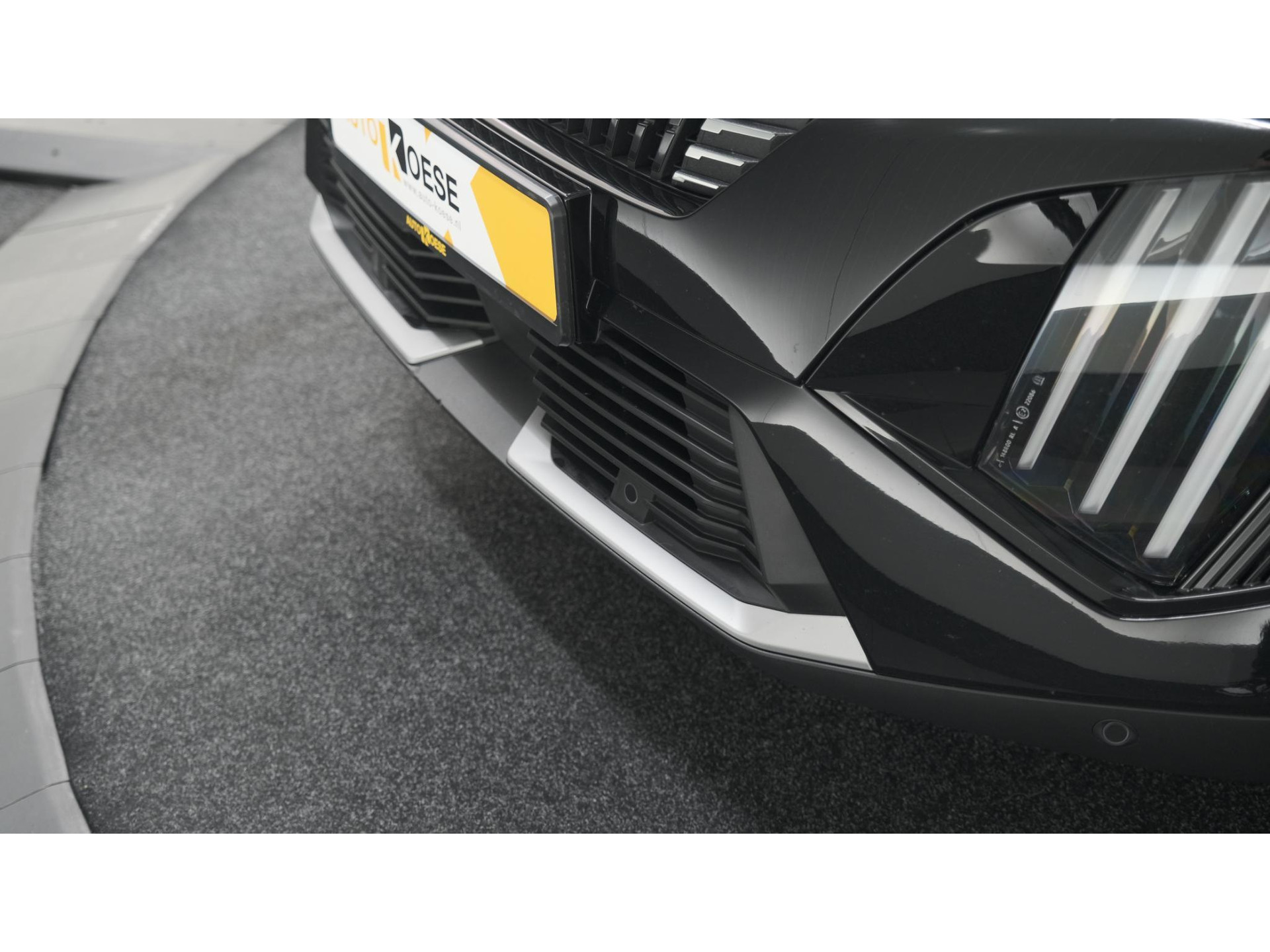 Peugeot 2008 PureTech 130 EAT8 GT | 360 Camera | Adaptieve Cruise Control | Dodehoekdetectie | Apple Carplay