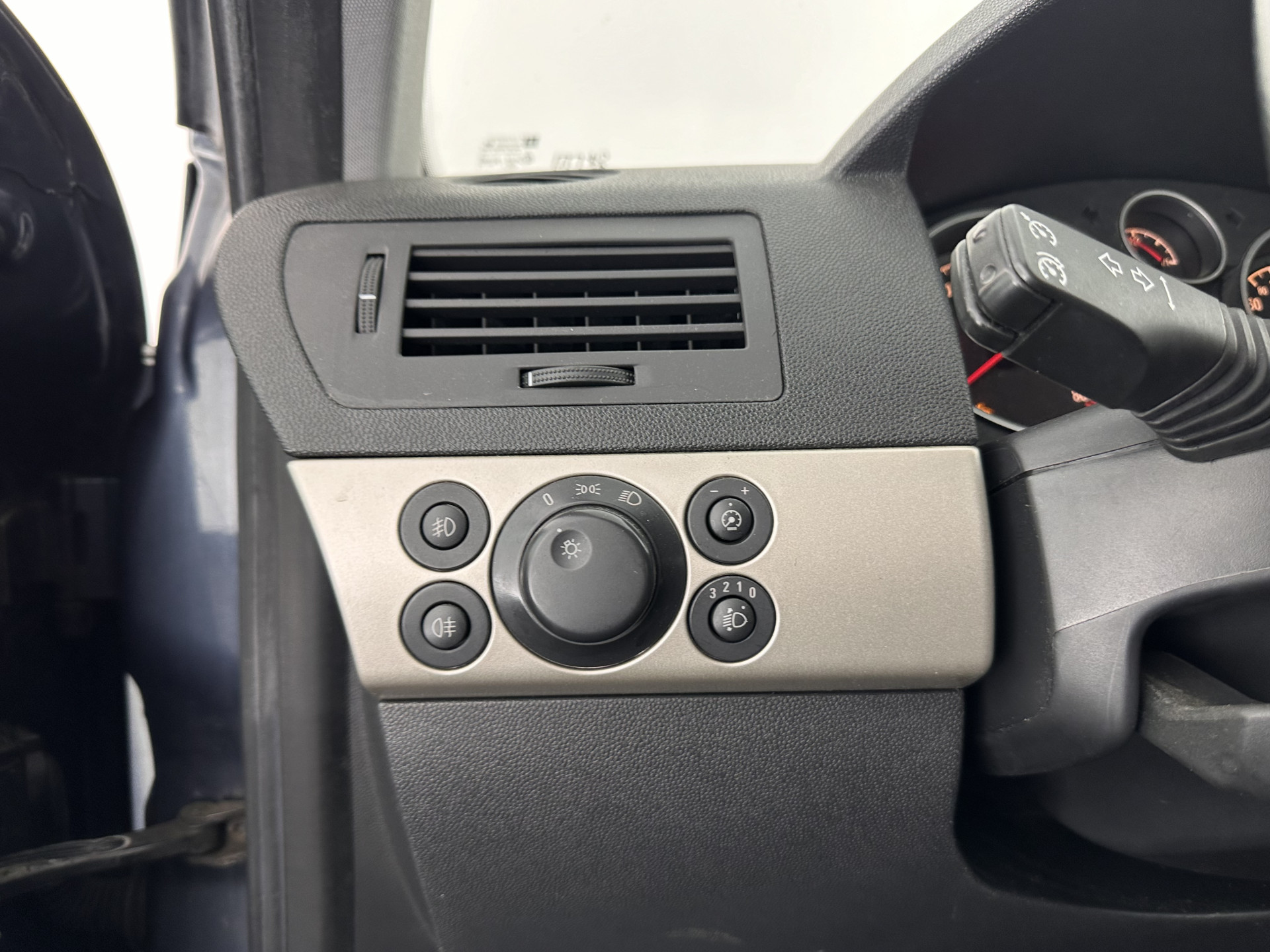 Opel Astra 1.4 Temptation *AIRCO | CRUISE | COMFORT-SEATS | TOWBAR | RADIO-CD | 16''ALU *