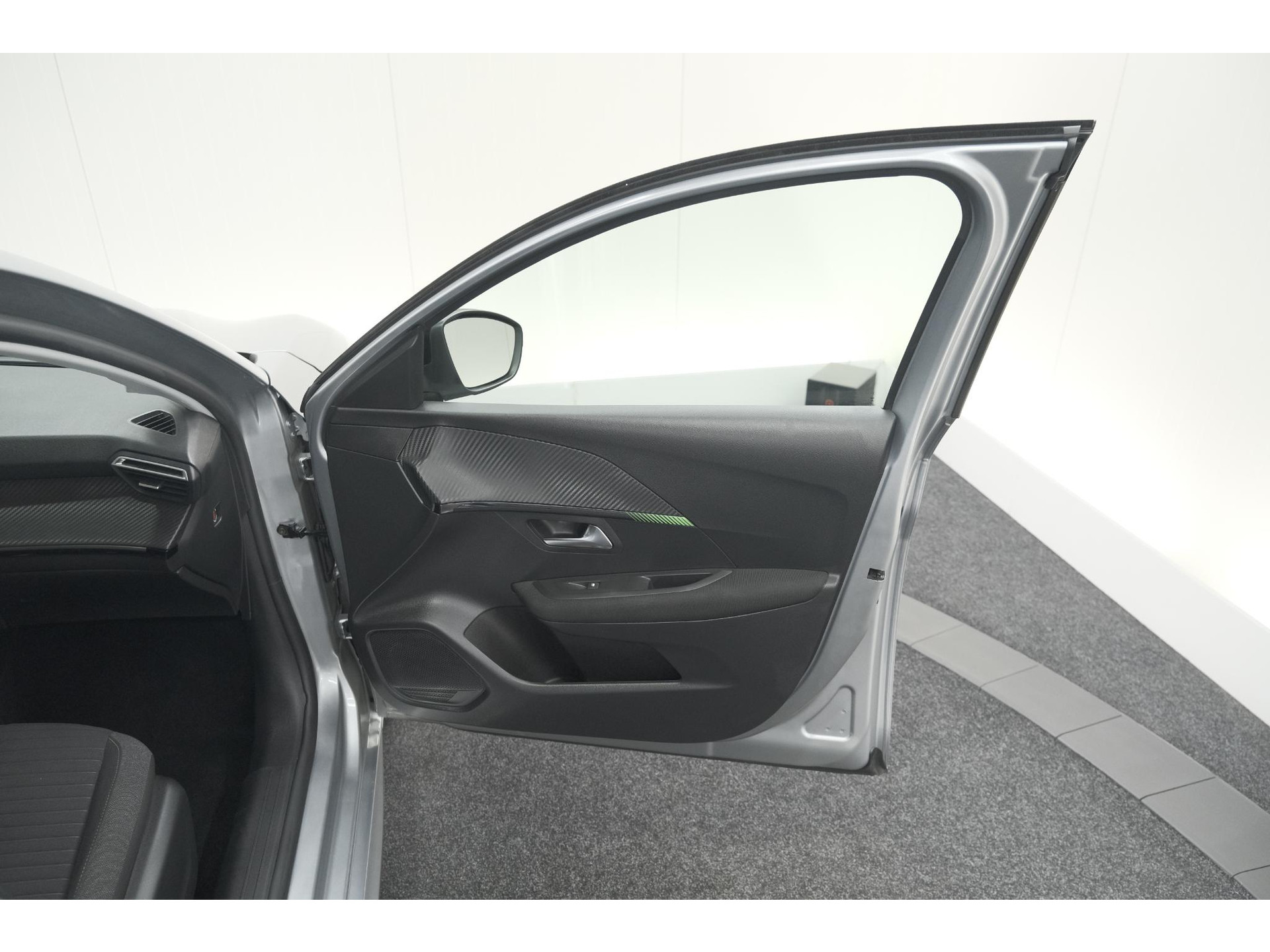 Peugeot 208 PureTech 100 Active | Parkeersensoren | Navigatie | Apple Carplay